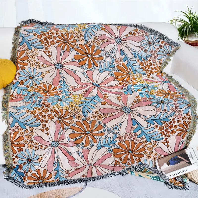 Vintage Floral Jacquard Throw Blanket for Versatile Comfort