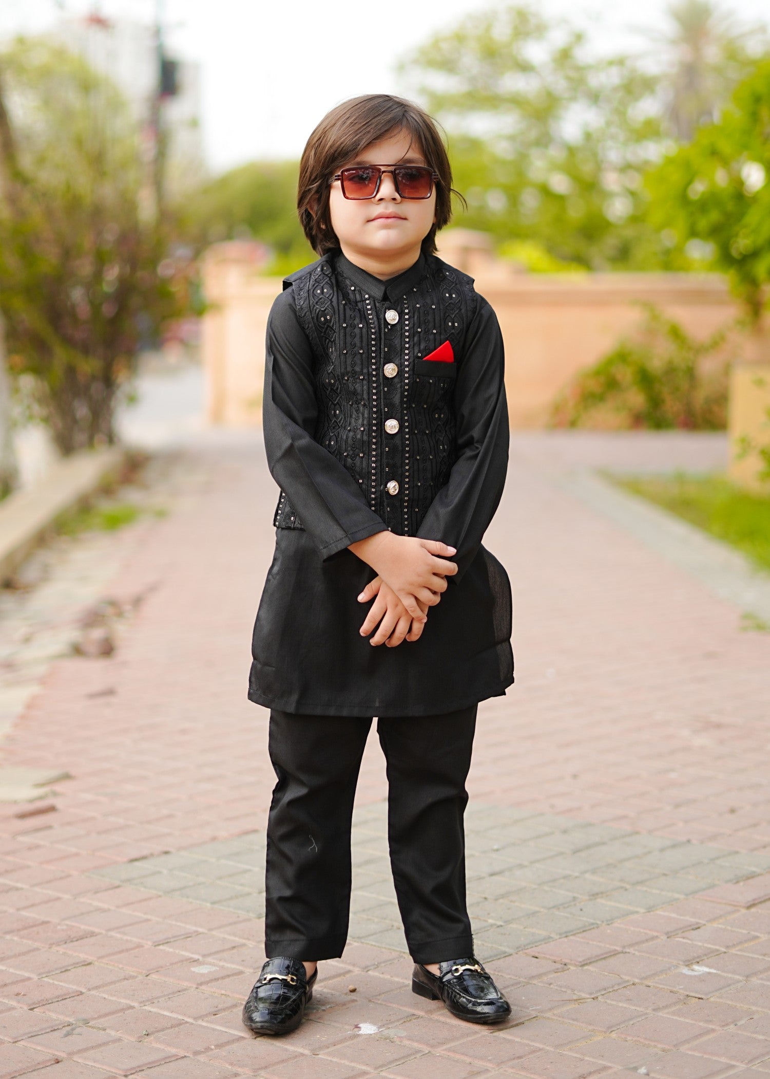 blended satin Waistcoat in Black