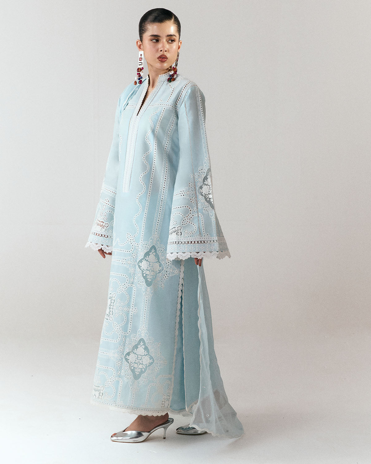 Jugnu Luxury Lawn Edit – Dira