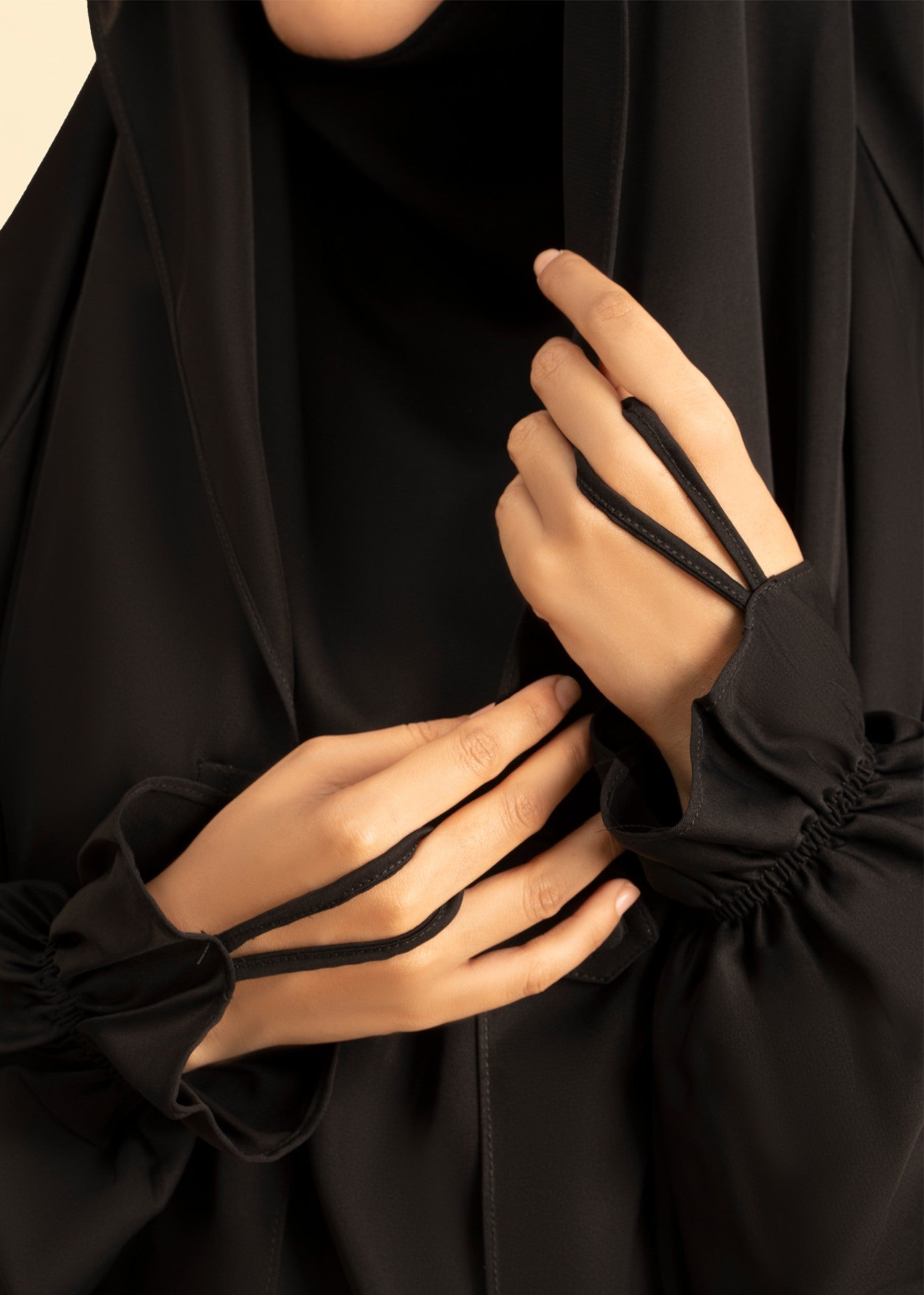 nidha Jilbab in Black