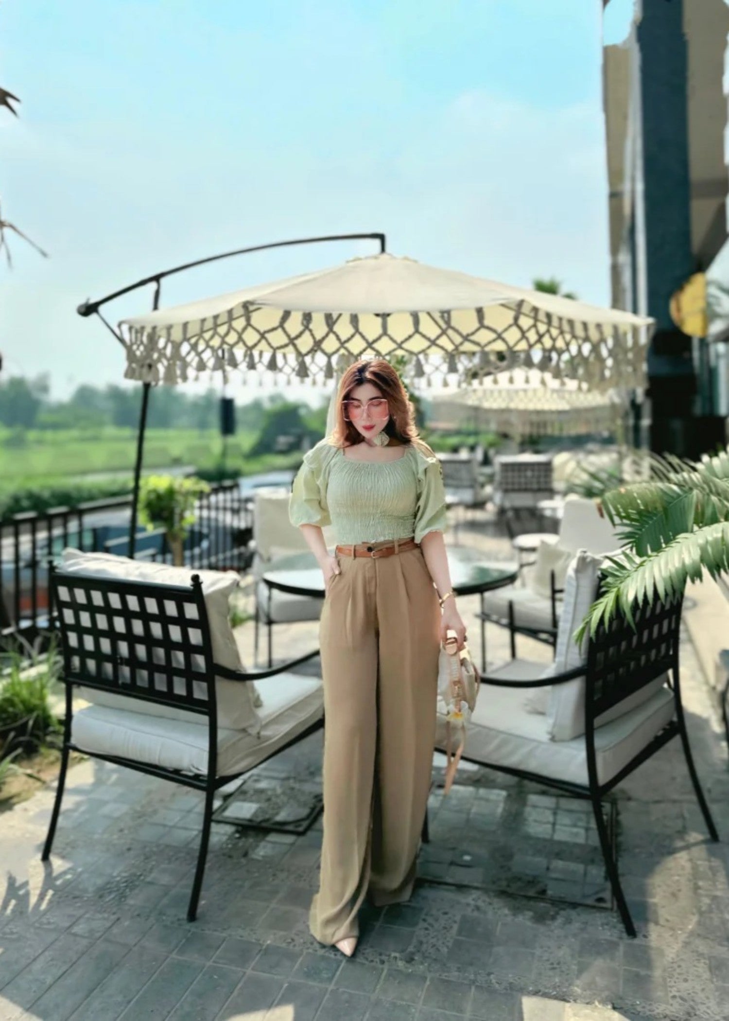 crepe georgette Pants in Beige