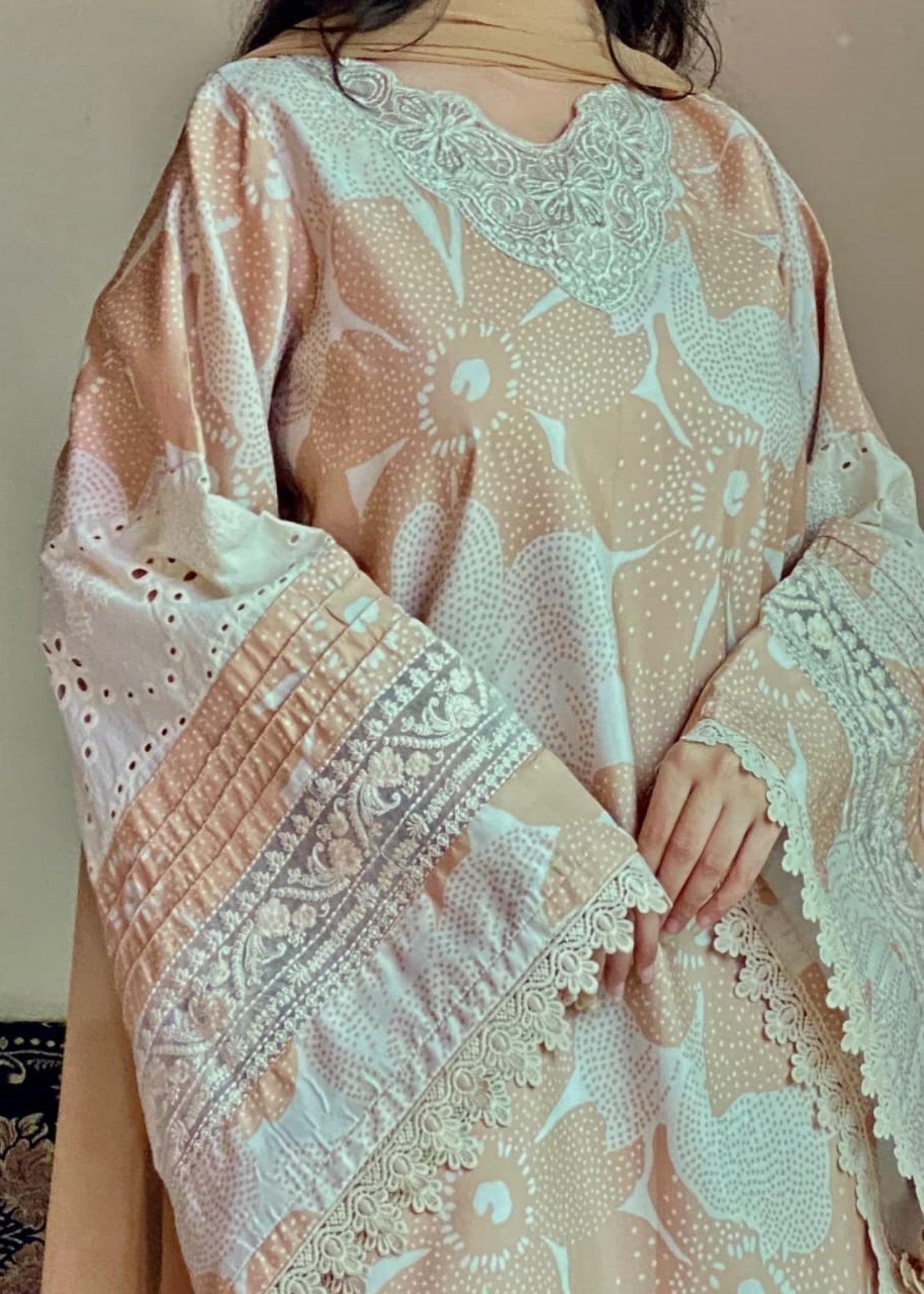swiss lawn Kurta Set in Buttercream