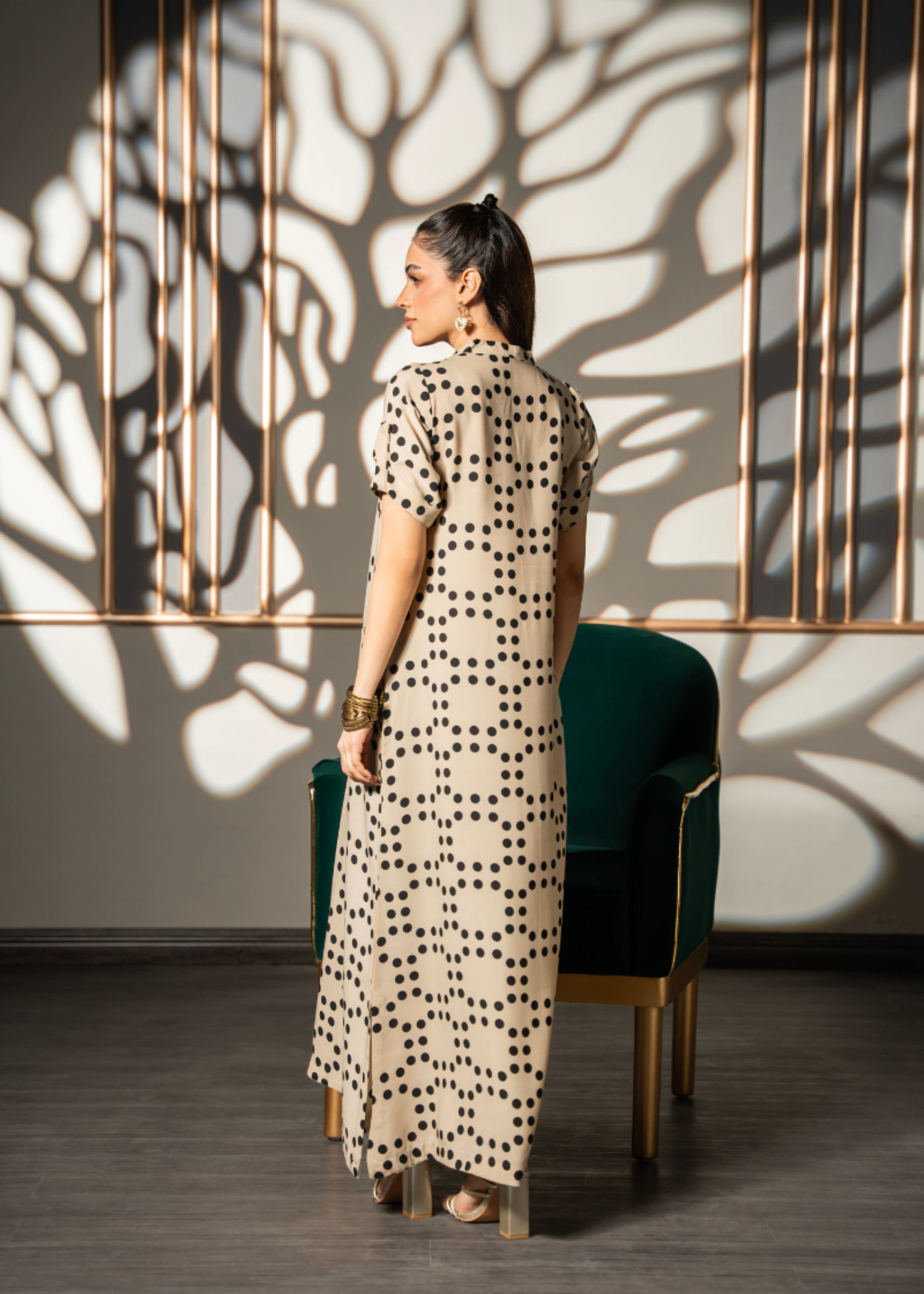 lawn Kaftan in Beige
