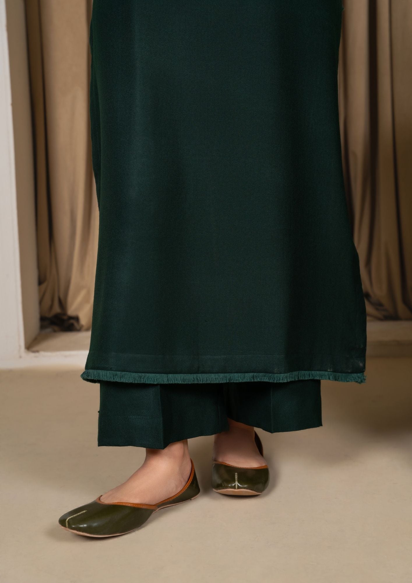 dhanak wool Kurta Set in Bottle green