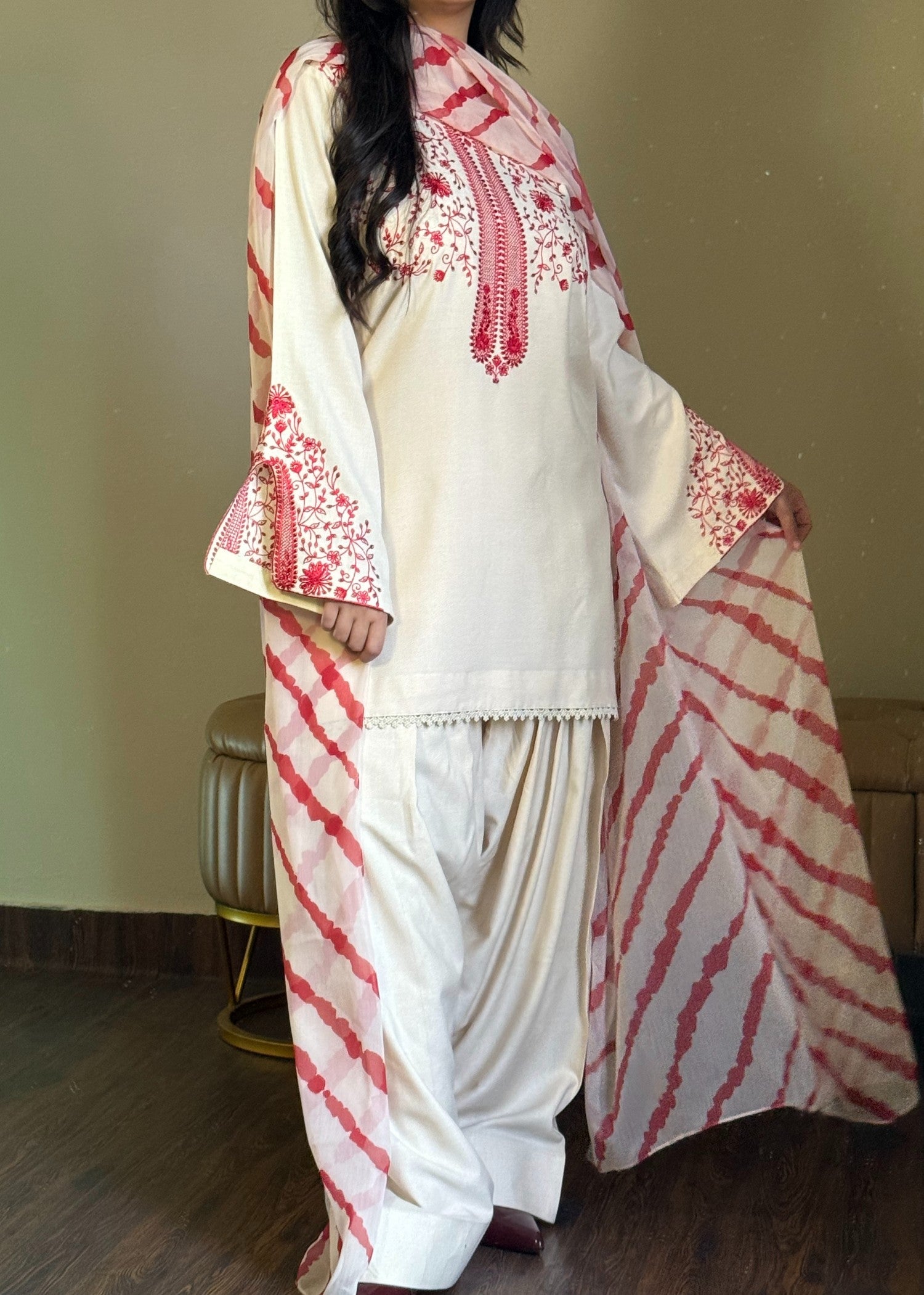 lawn cotton Kurta Set in Red, ivory