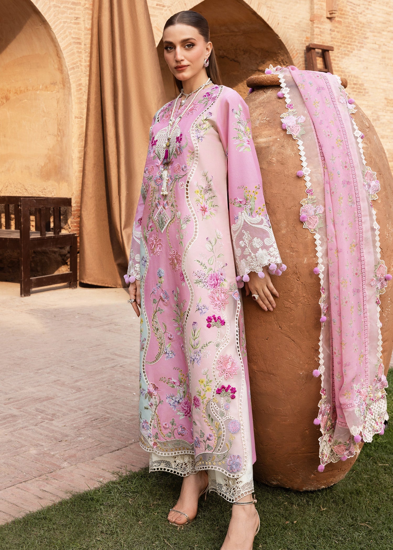 Breeze Festive Luxury Lawn – FAYE-7-A