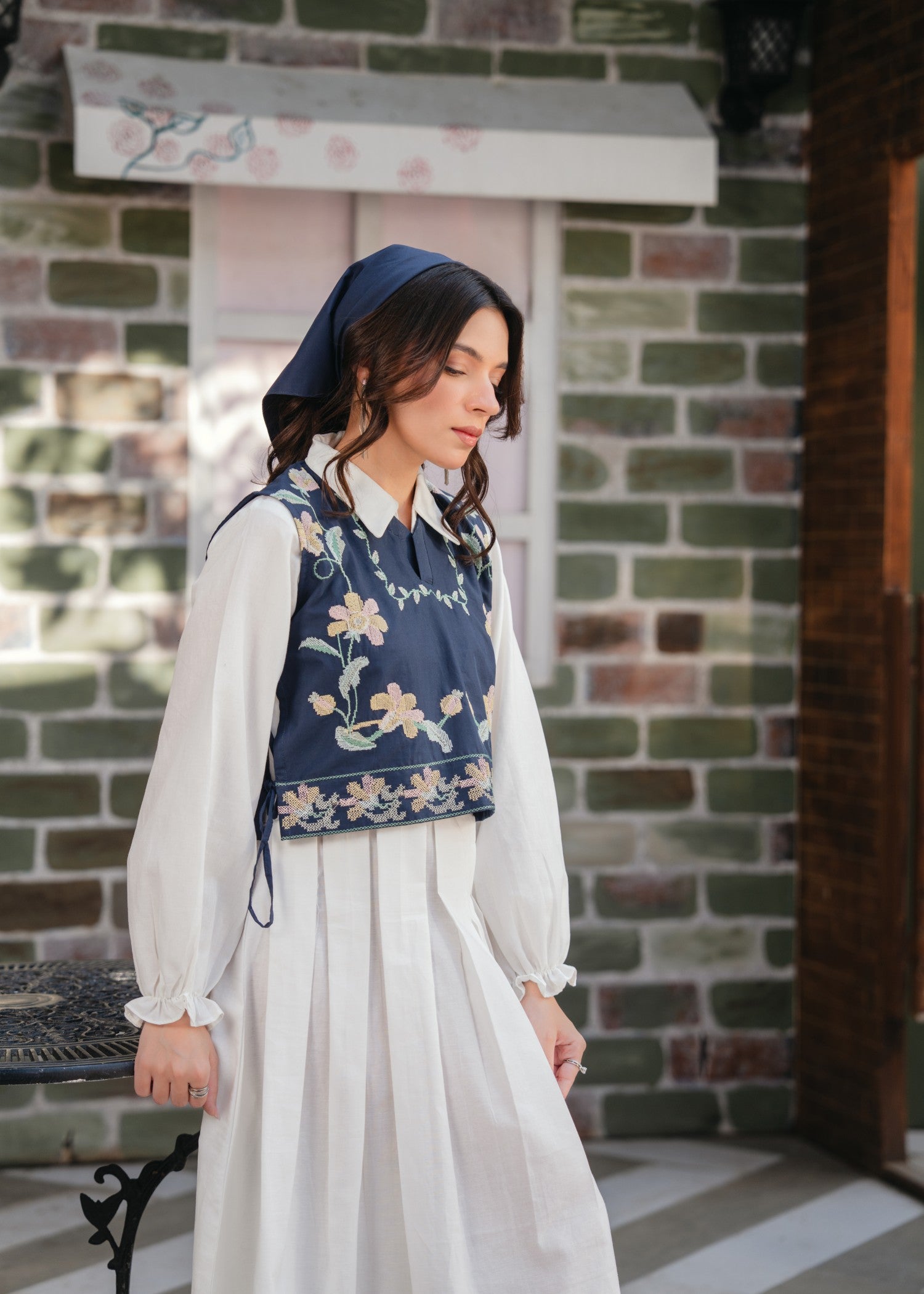 lawn Maxi in Blue, white