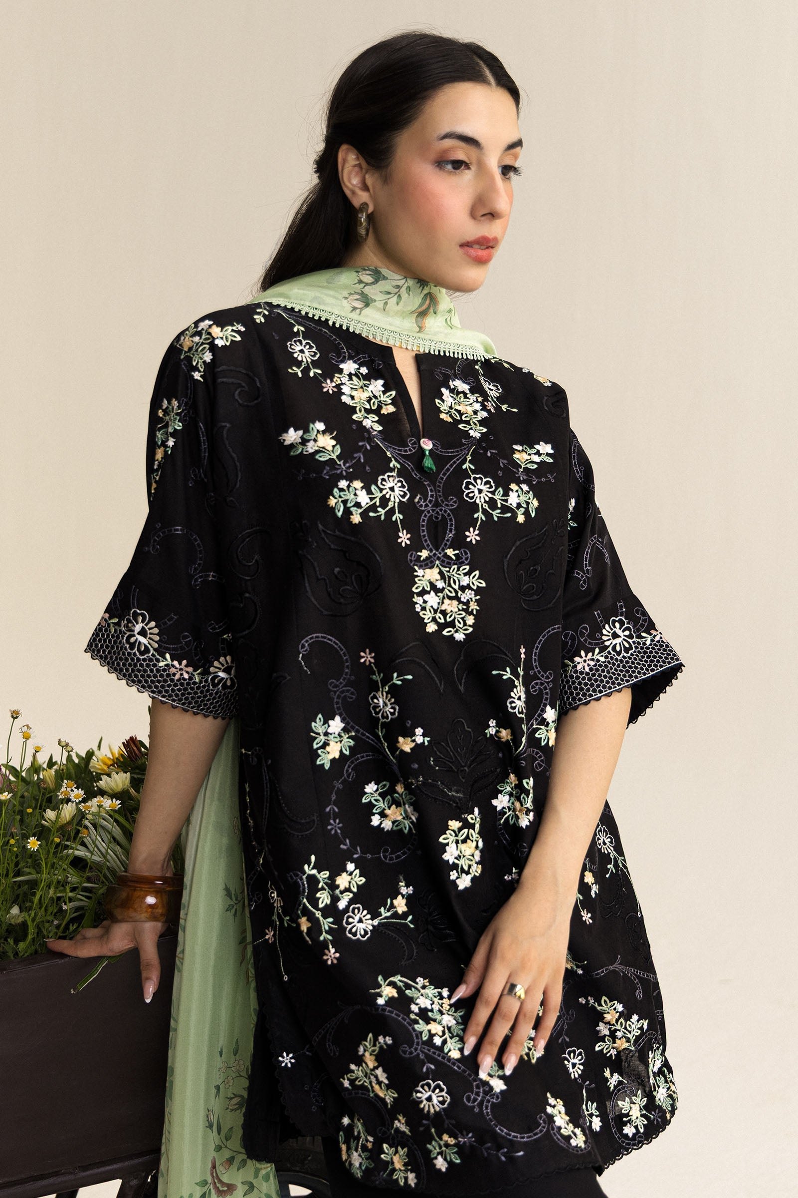 Coco Lawn Edit II – Eira-10A