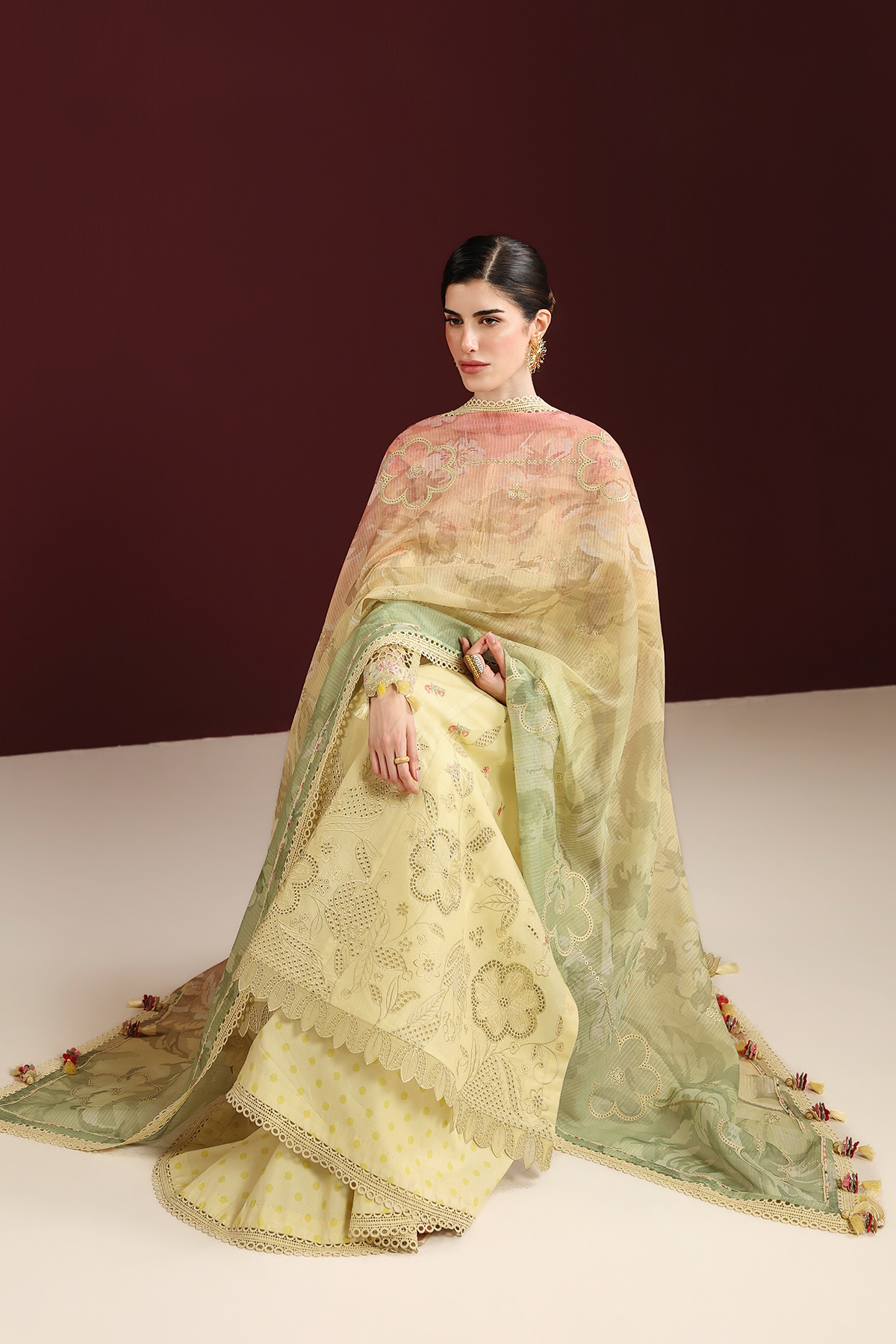 Iris Luxury Festive Lawn – IL26-D07