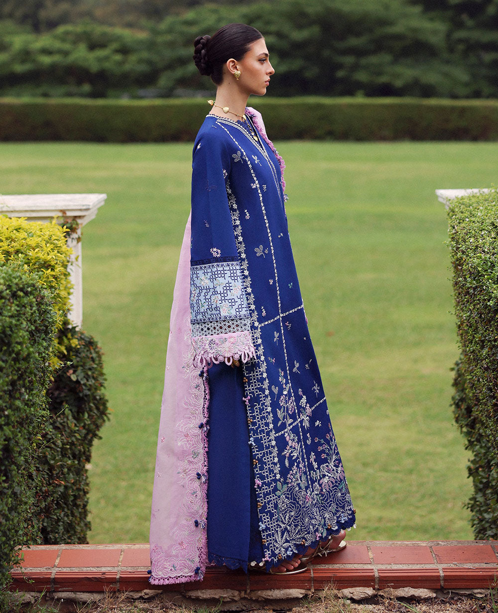 Lilas Lawn – Aria