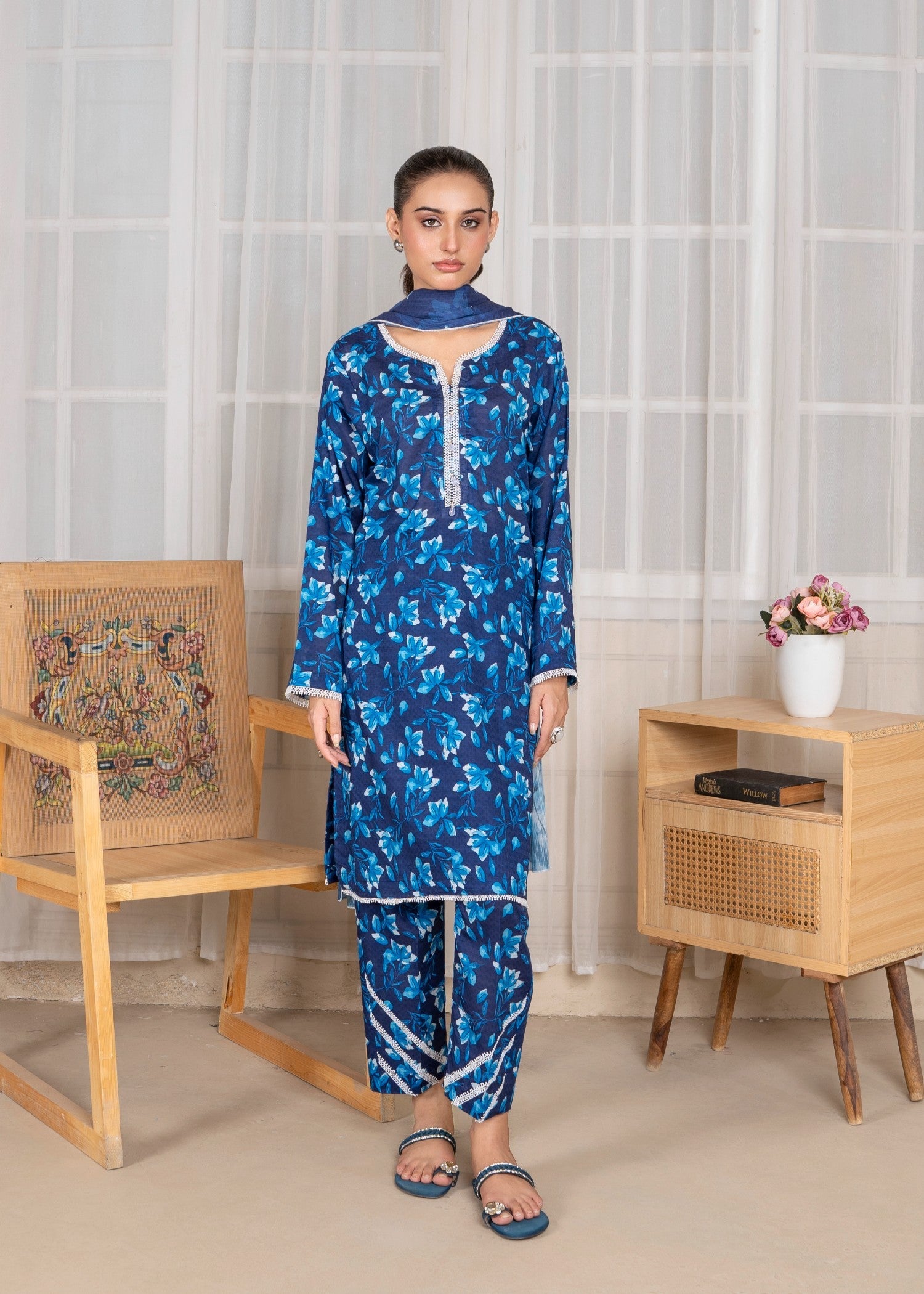 textured lawn Kurta Set in Sapphire blue