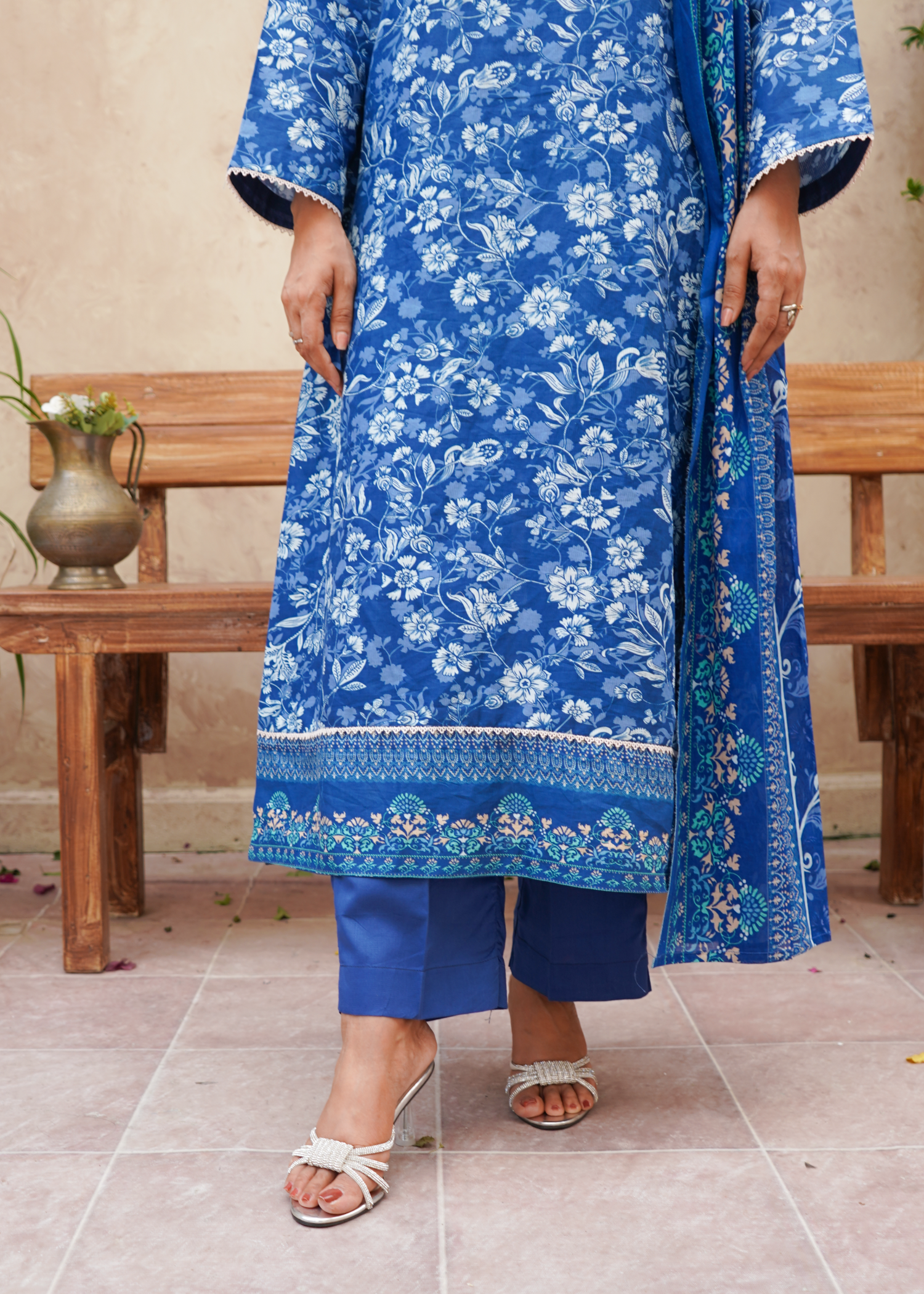 dobby Kurta Set in Royal blue