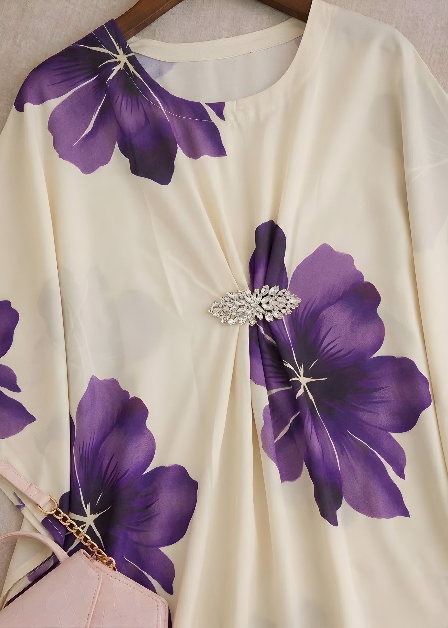 poly silk Kaftan in Purple, beige