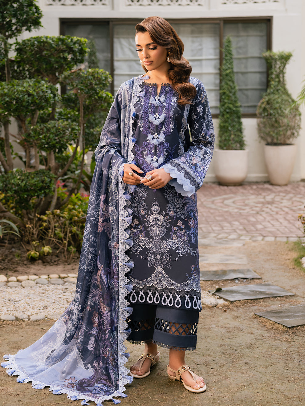 Elara Lawn – ZEPHYRINE