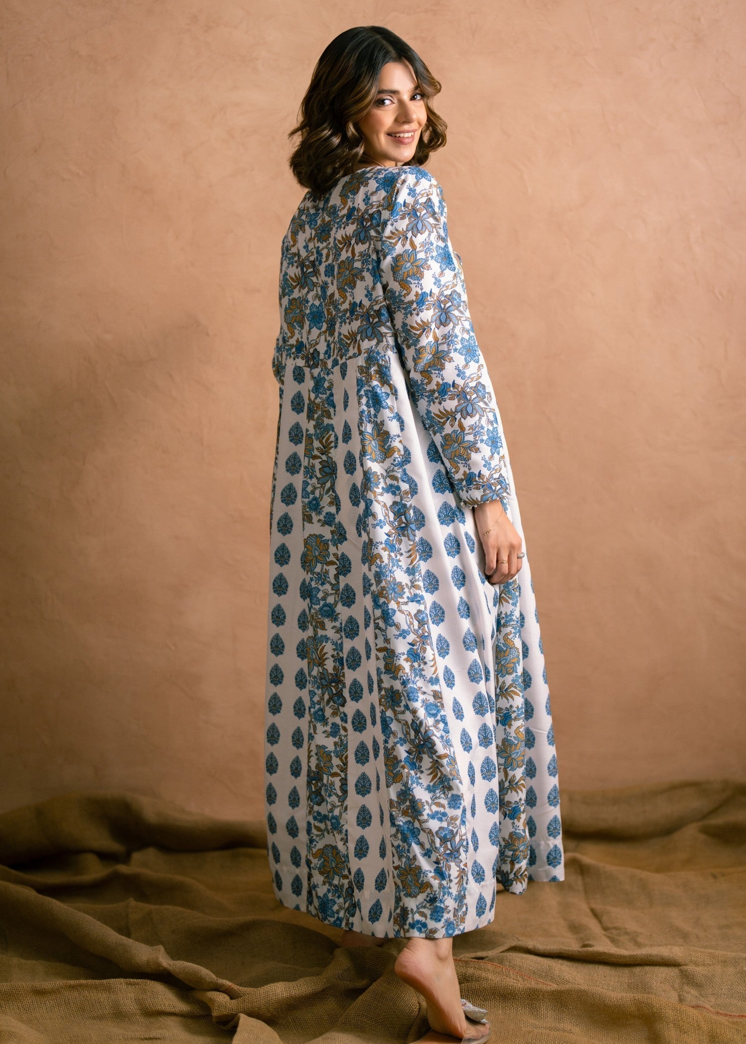 poly viscose Pishwas in White