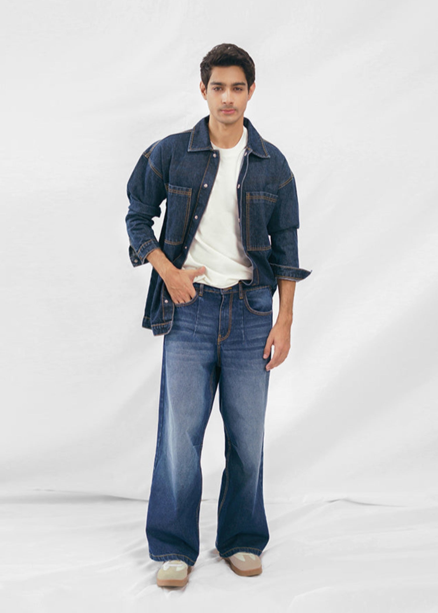 stretch denim Jeans in Dark blue