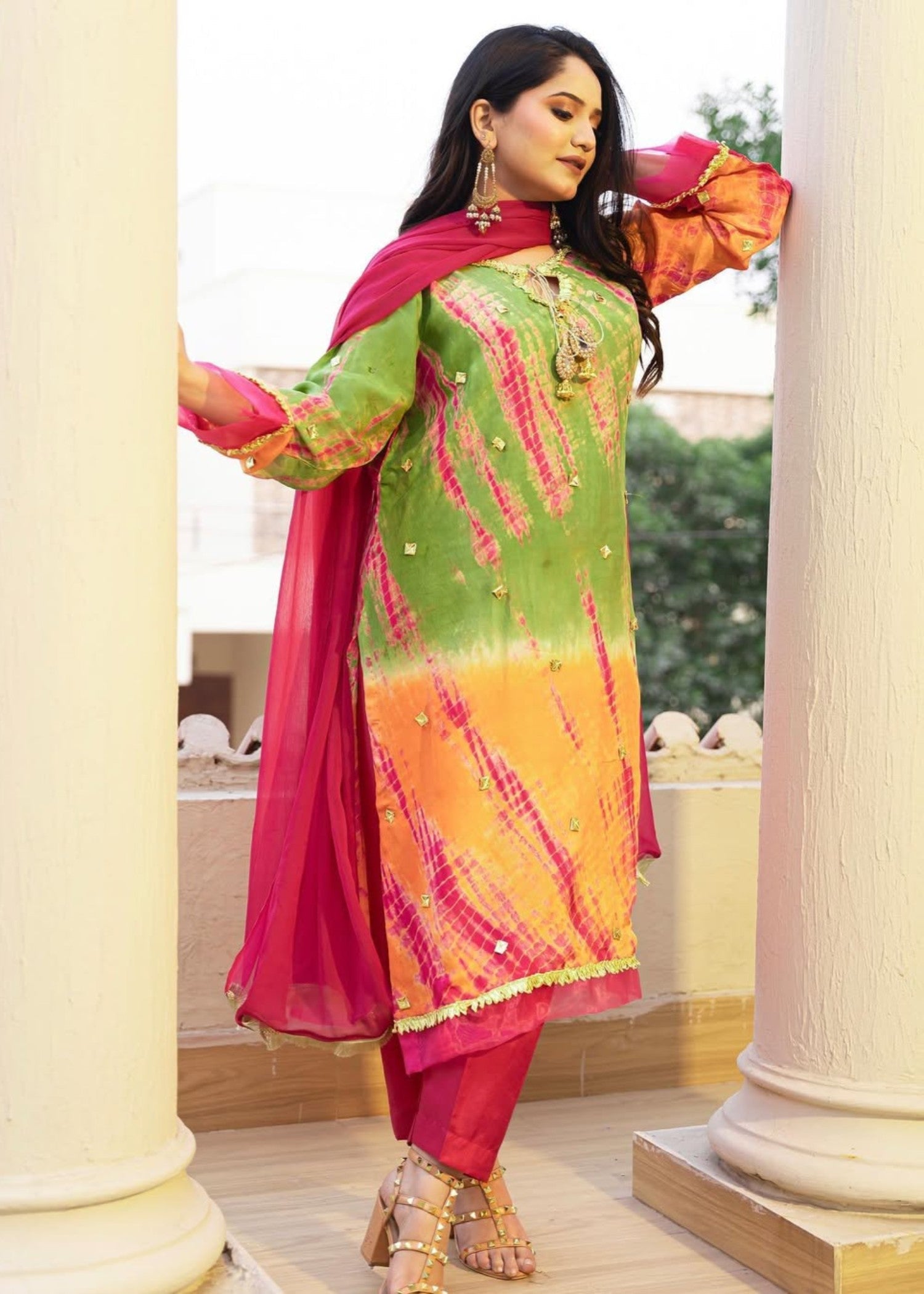blended grip silk Kurta Set in Multi