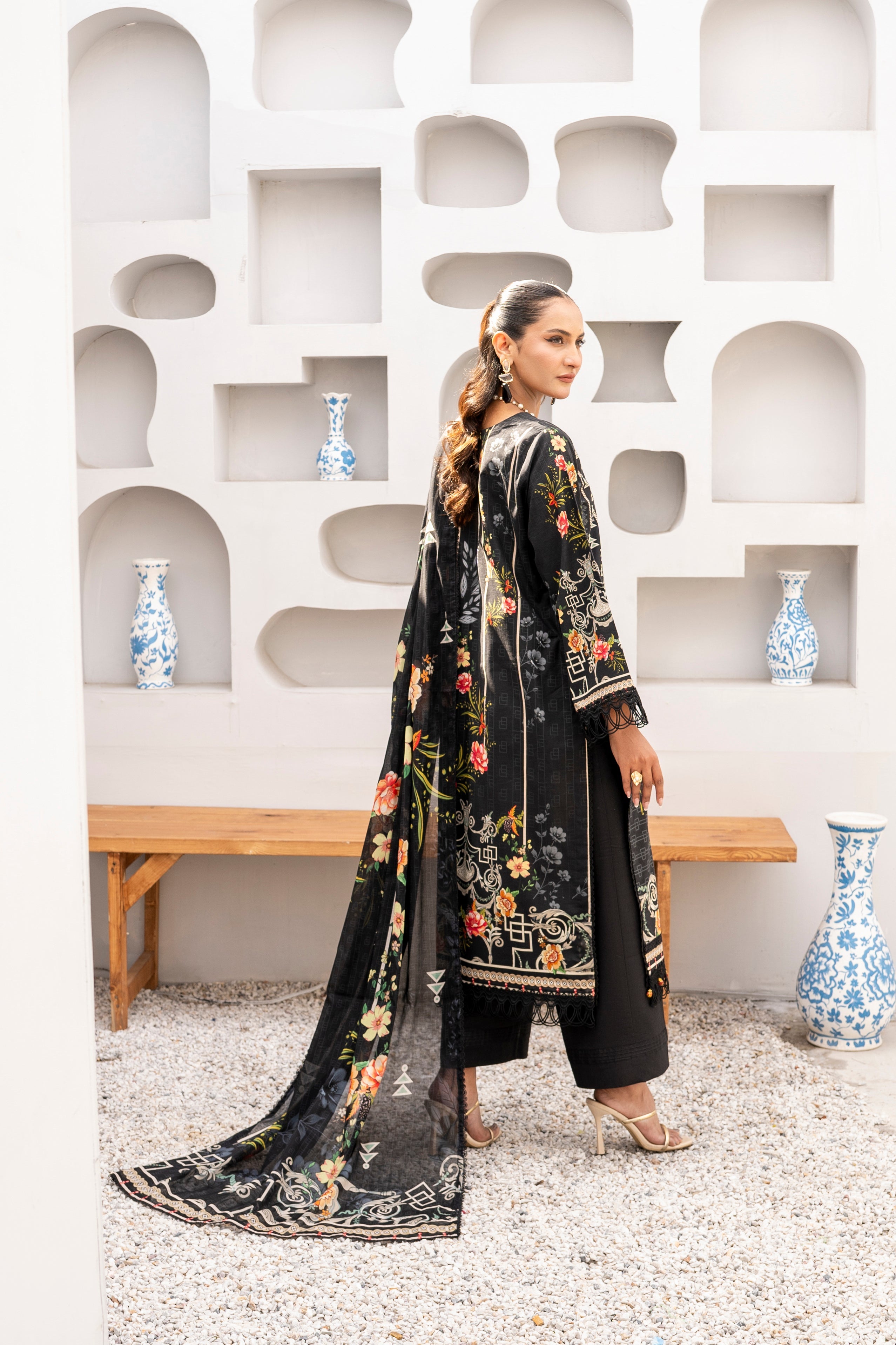 Summer Printed Lawn – D115