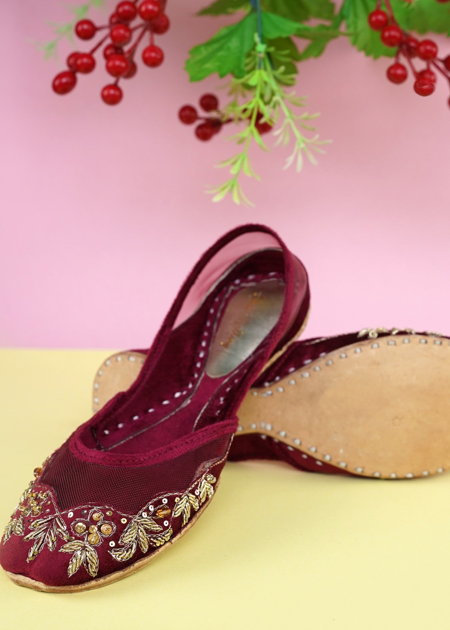 Khussa in Maroon by - High Quality Women Khussa YQK0229