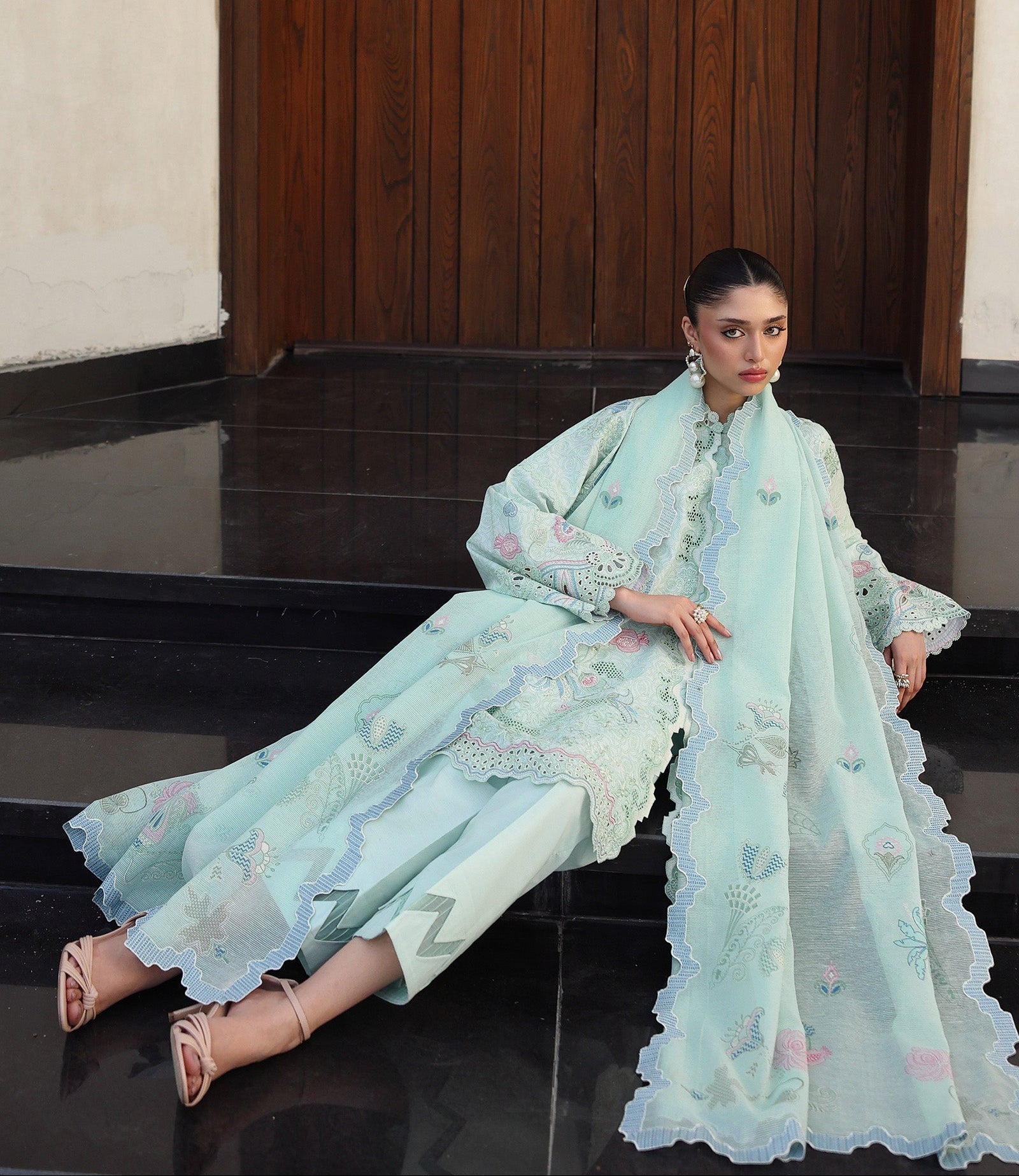 Qline Lawn Drop II – QKL-07 LEYA