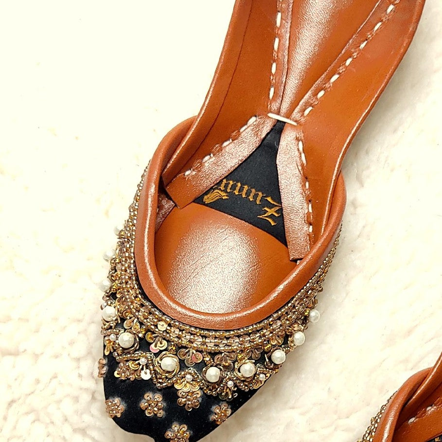 Khussa in Black by - High Quality Women Khussa JCI6602