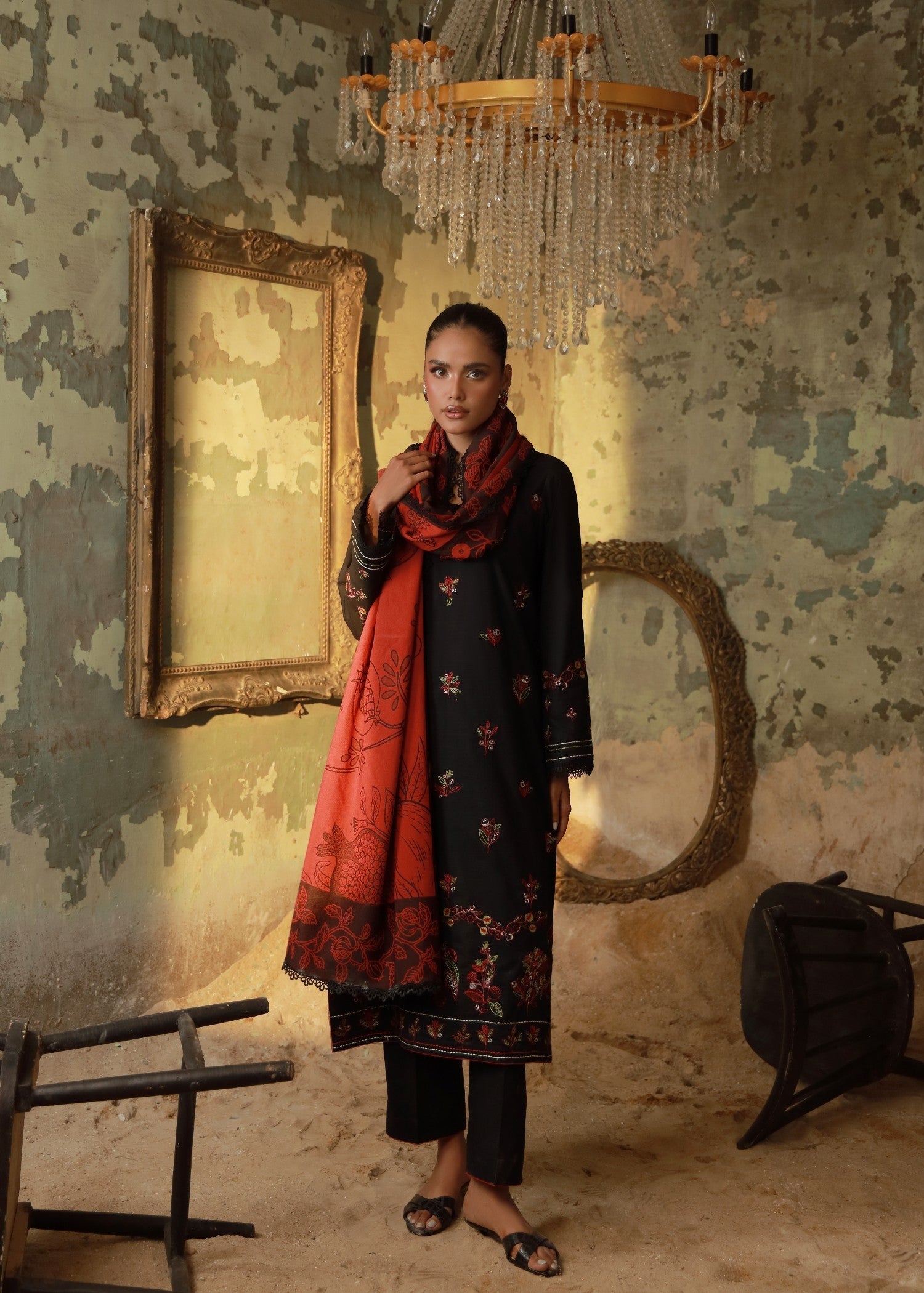 cross hetch Unstitched in Black, red