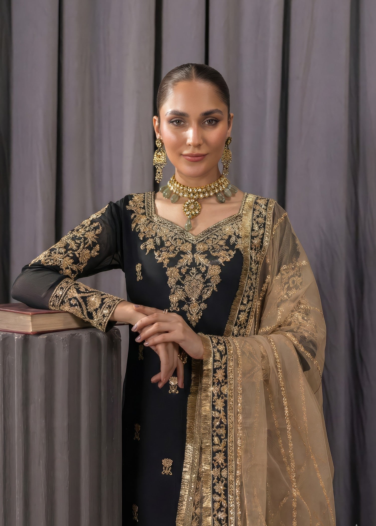 bemberg crinkle chiffon Kurta Set in Beige, black