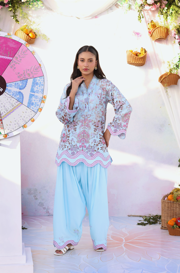 swiss lawn Kurta Set in Sky blue
