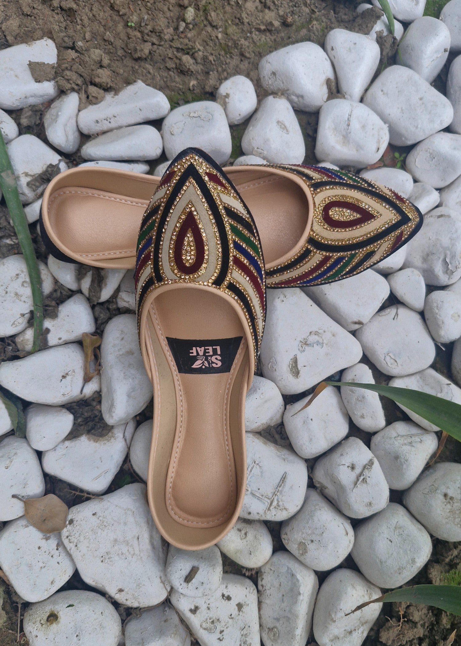 Khussa in Multi by - High Quality Women Khussa MPN5453