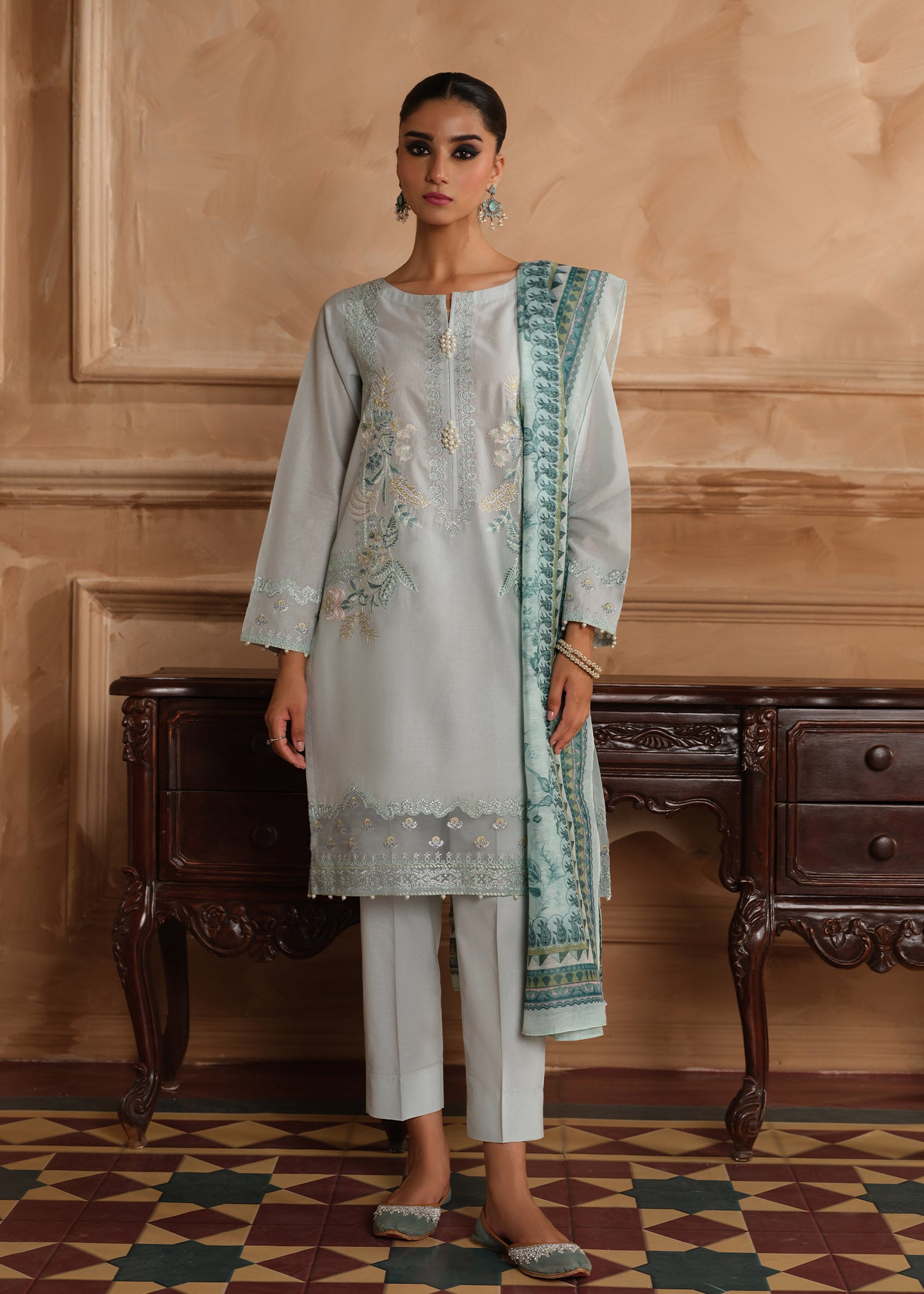 lawn Kurta Set in Cloud blue