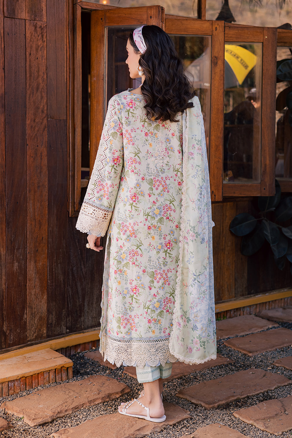 Shezlin Chikankari Eid Edit Lawn – REEM (AV-03)