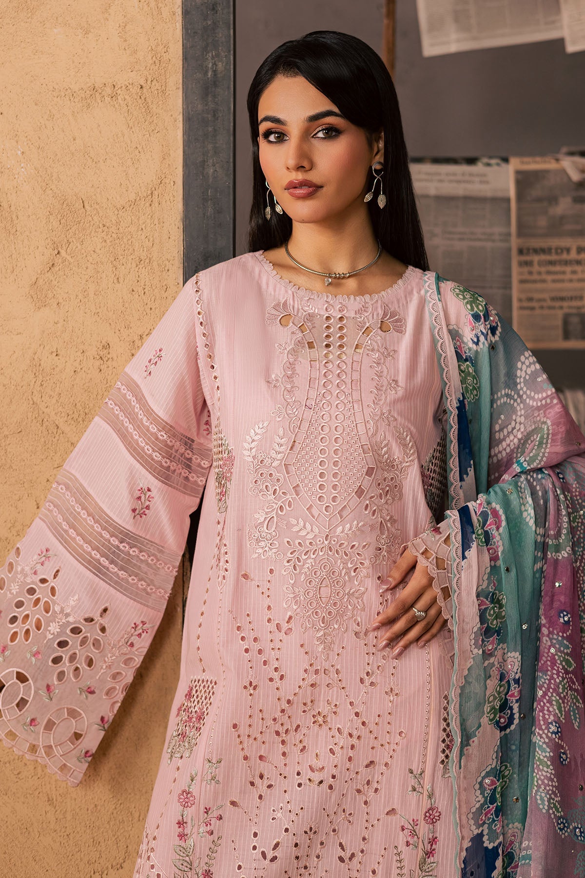 Bazaar Lawn – NE-241