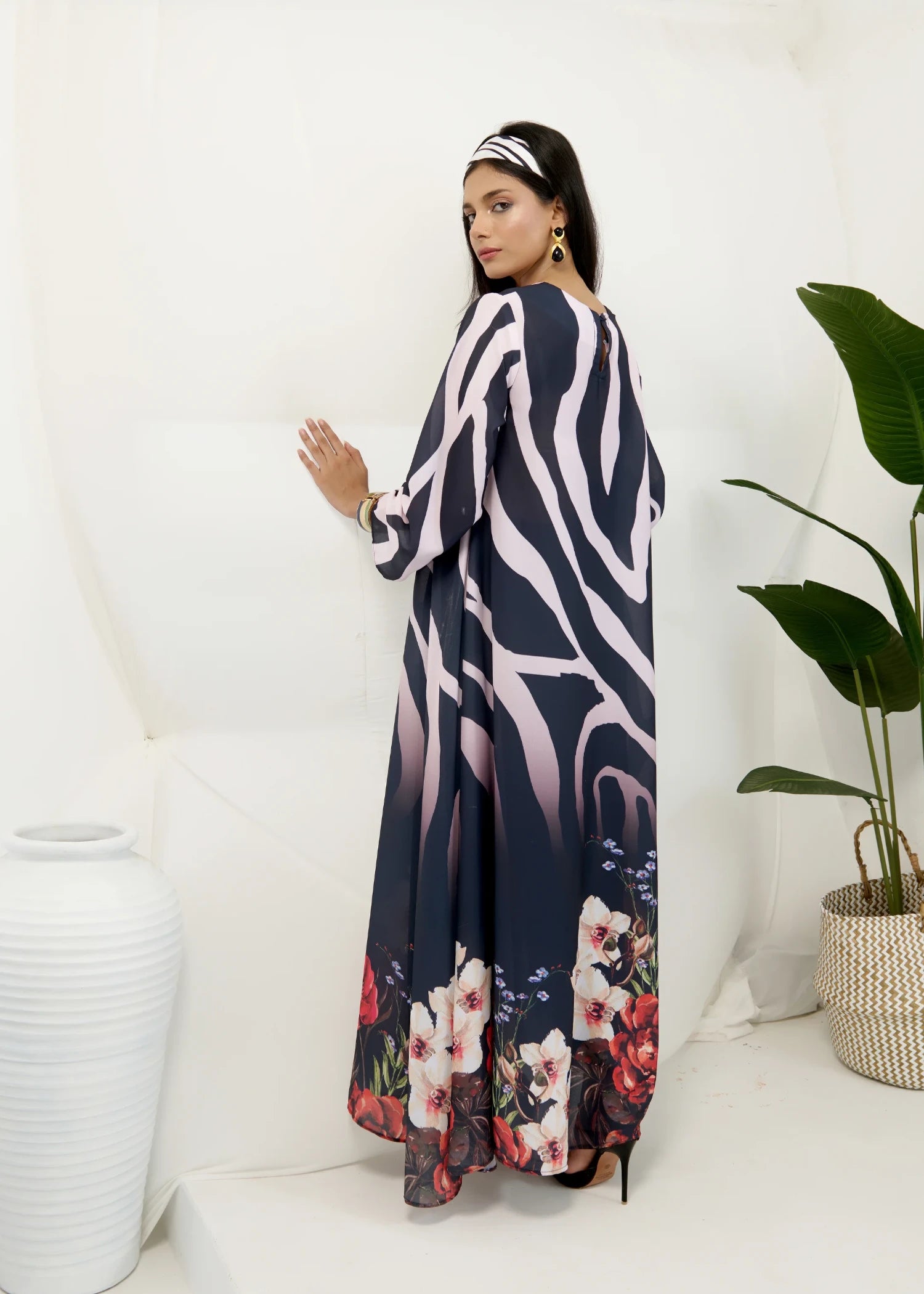 crepe Kaftan in Multi