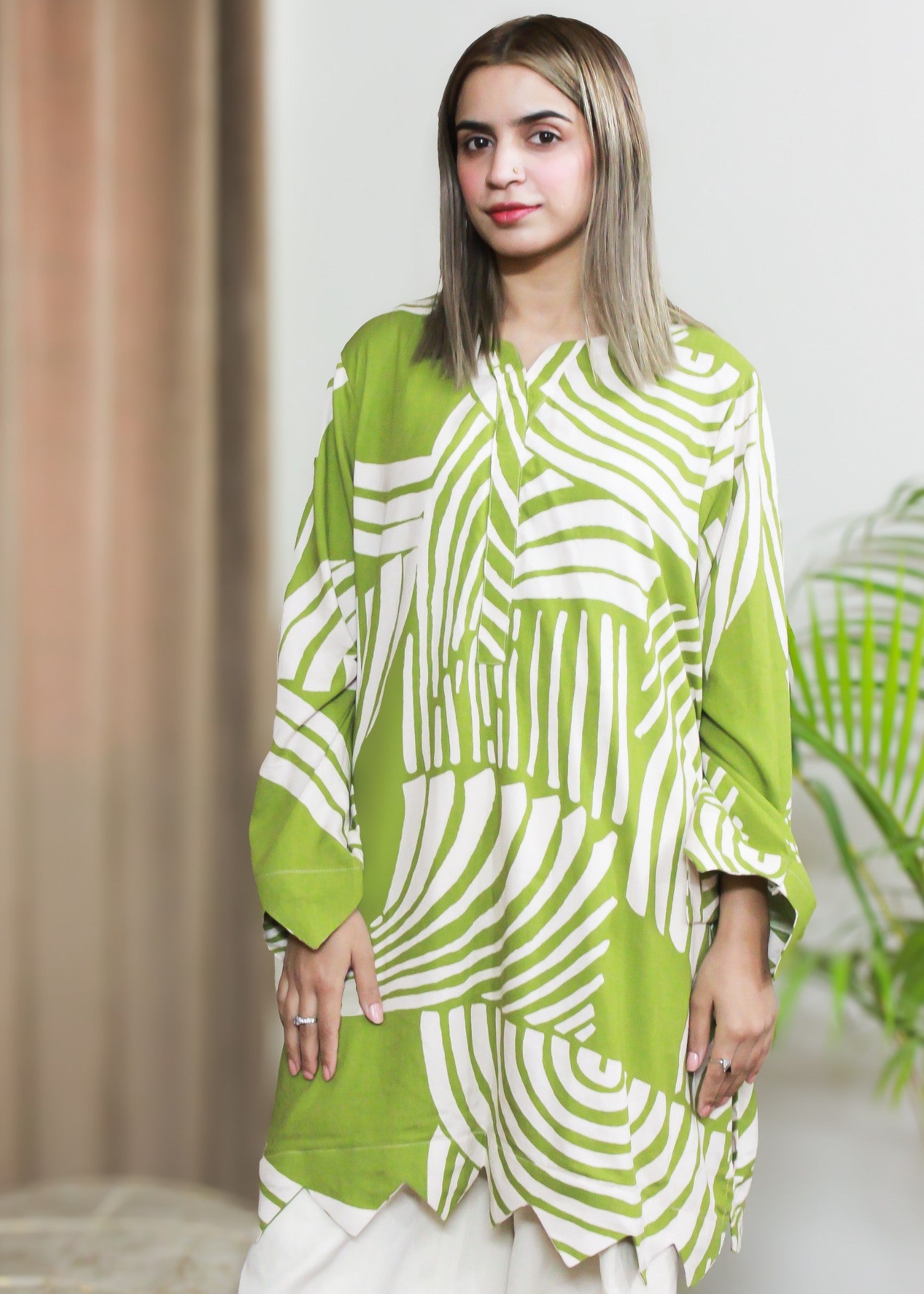 linen Kurti in Ivory, herb green