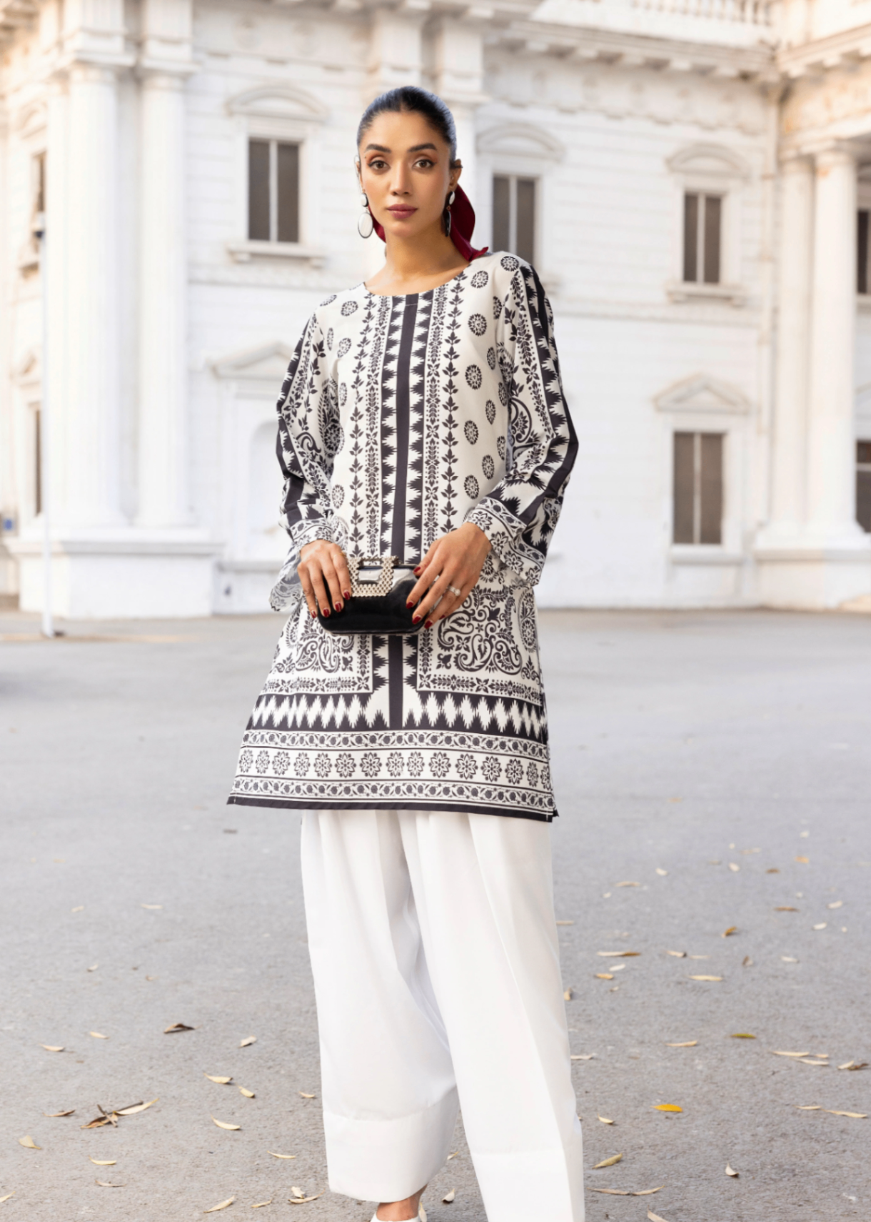 lawn Kurti in White, pitch
