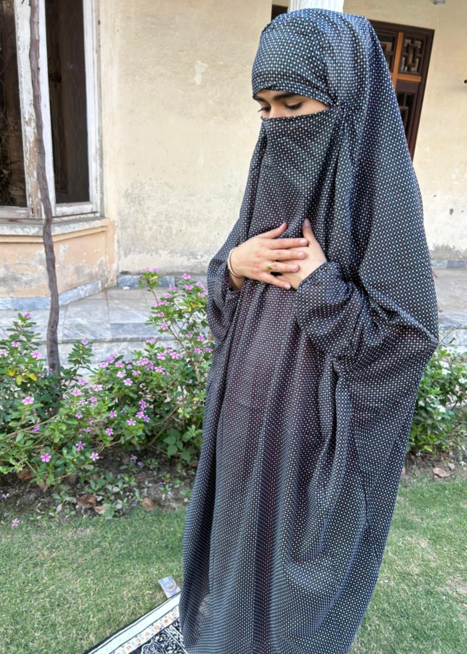 cotton linen Chaddar in Black