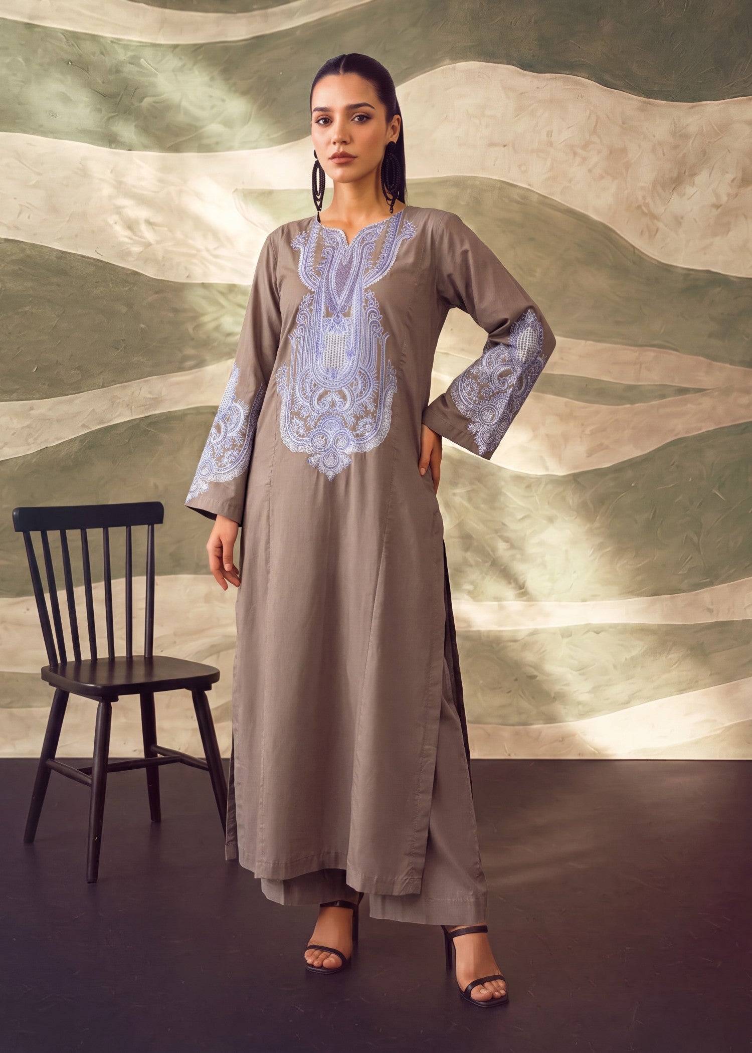 lawn Kurta Set in Stone grey