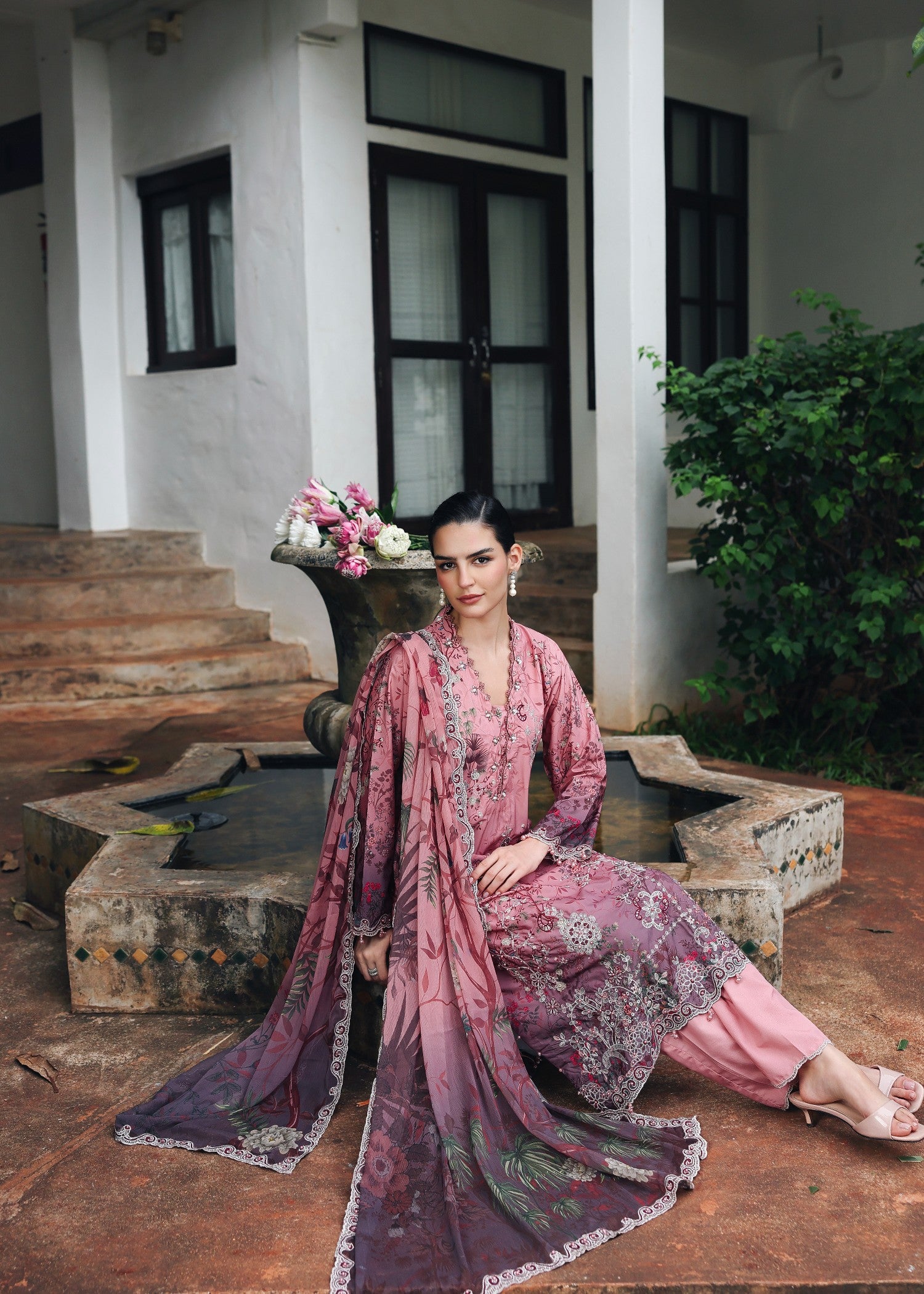 crepe silk Kurta Set in Pink