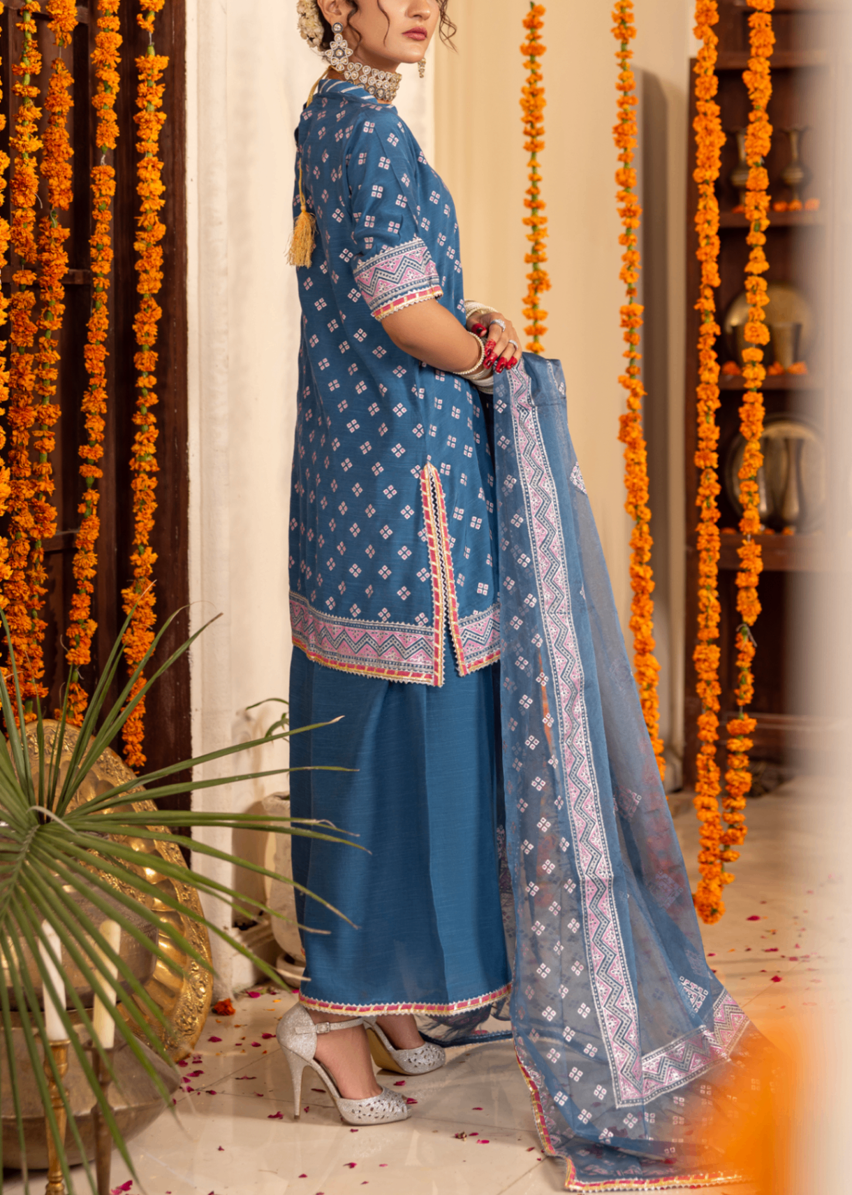 silk Unstitched in Ocean blue