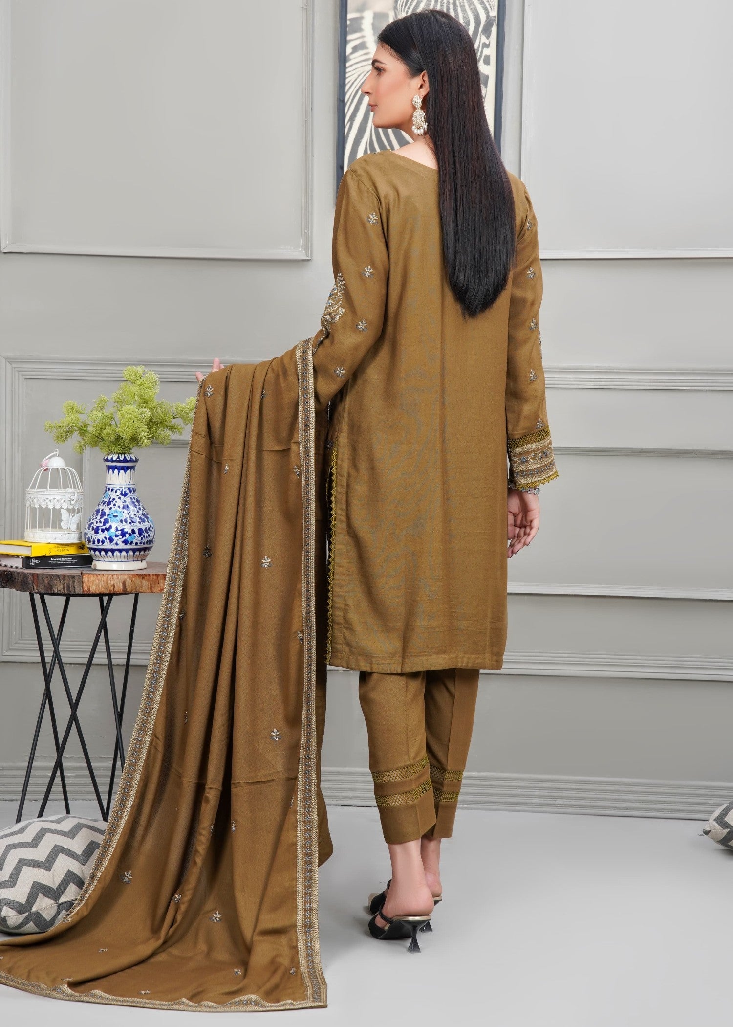 karandi Kurta Set in Camel brown