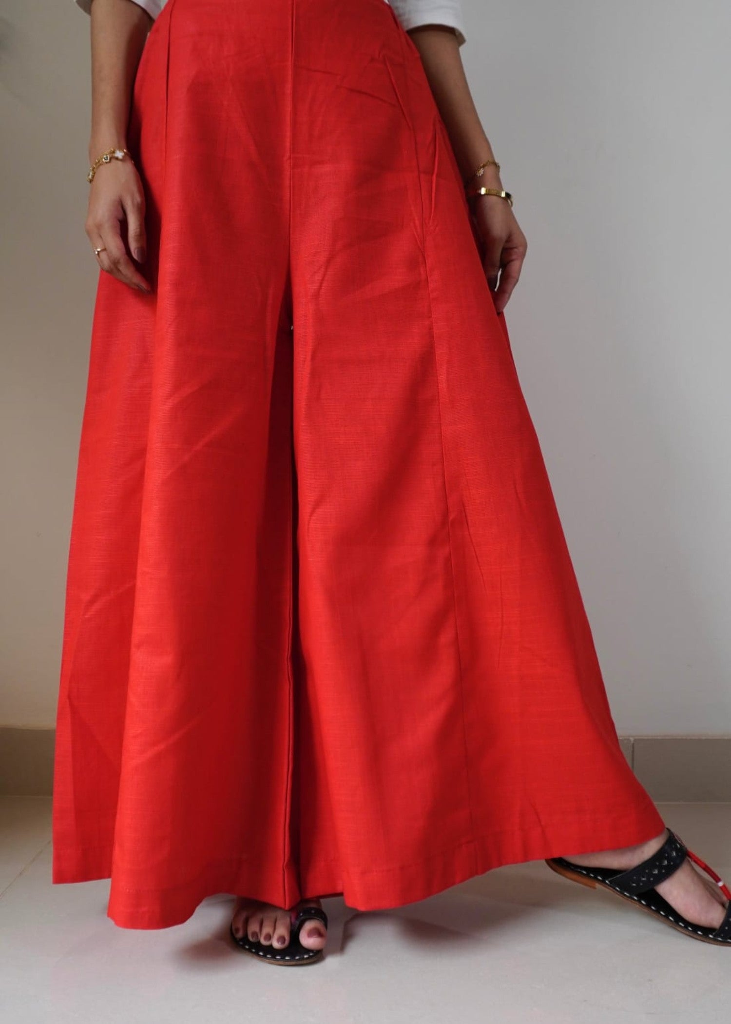 khaddar Trousers in Red