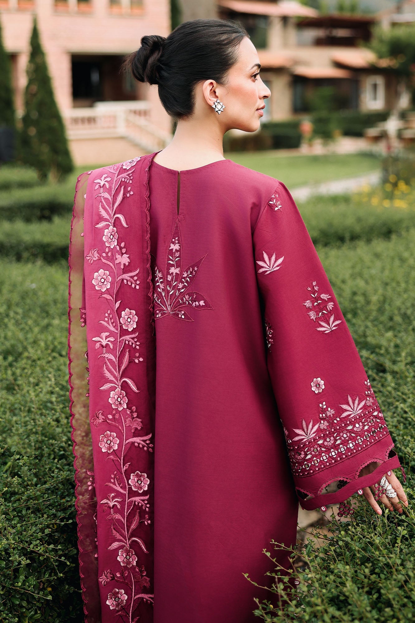 Eid Lawn Edit – Crimson Royale