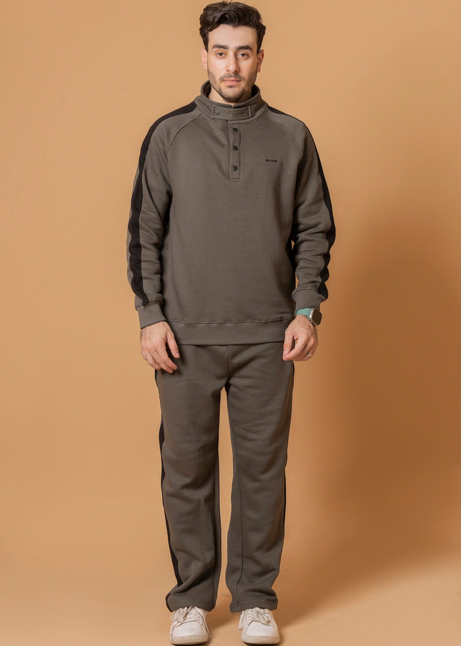 fleece Tracksuit in Black, forest green