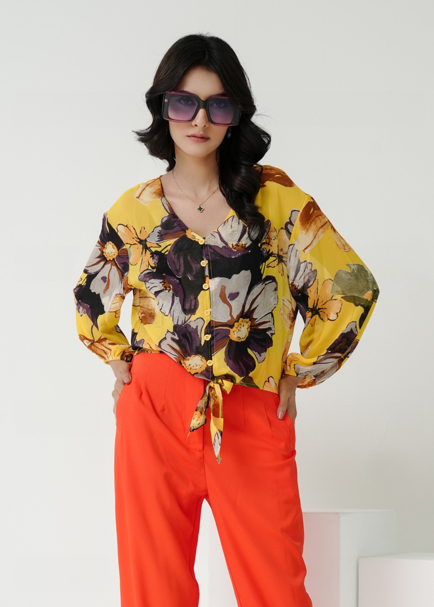 textured wash & wear Top in Yellow
