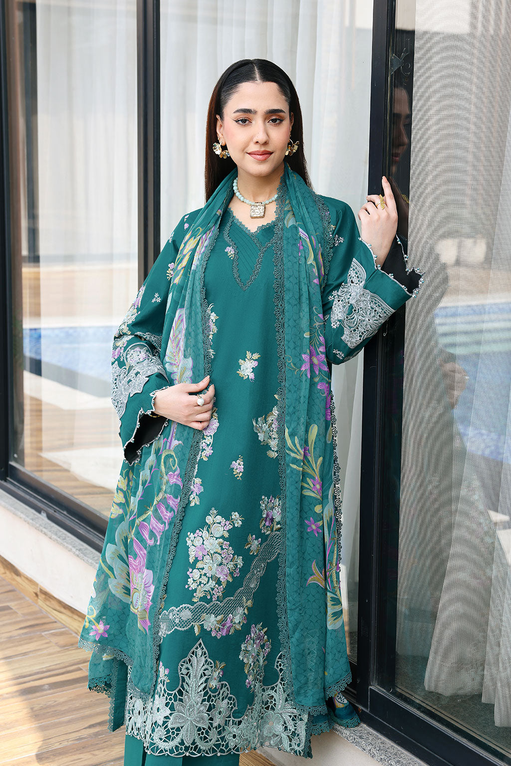Andaaz Luxury Lawn – Z-1410