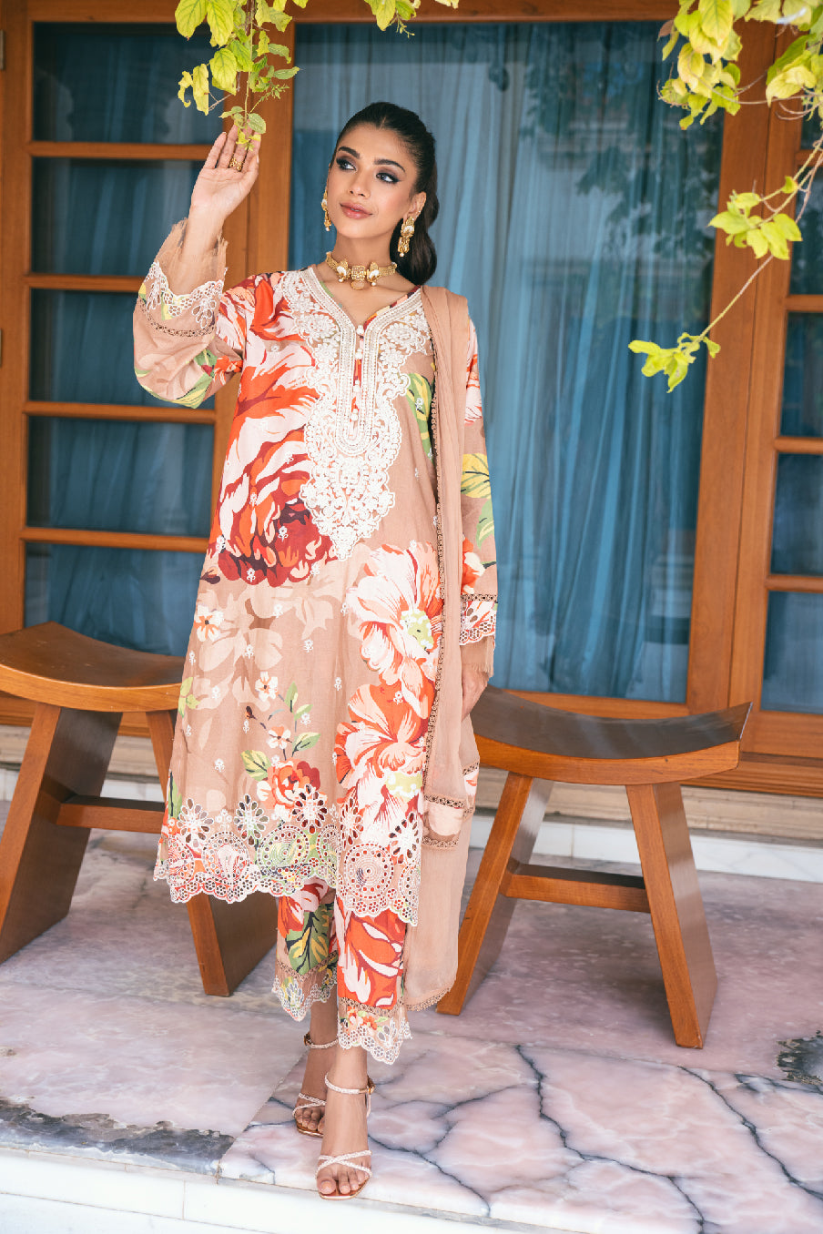 lawn Kurta Set in Peach pink