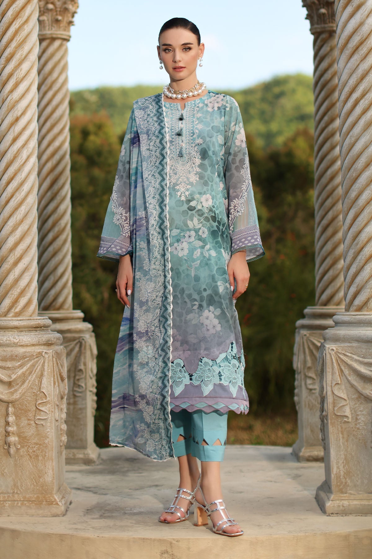 Signature Lawn Prints – SP-196