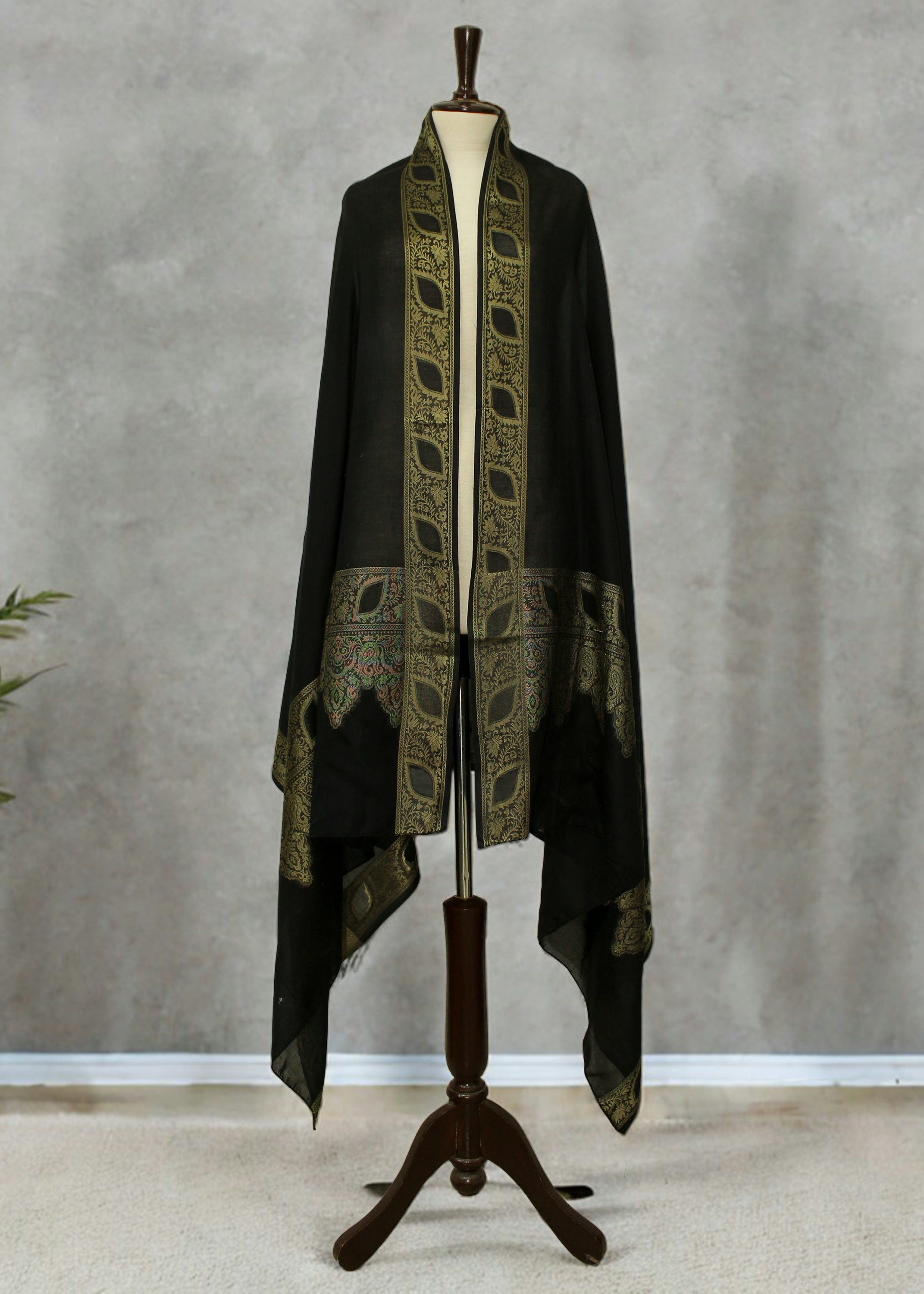 lawn cotton Chaddar in Black