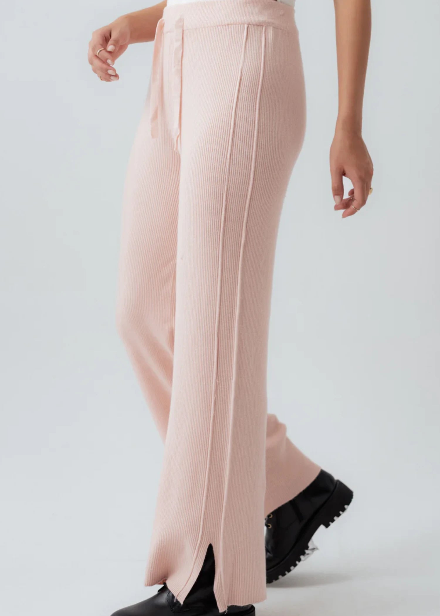 wool Trousers in Pink