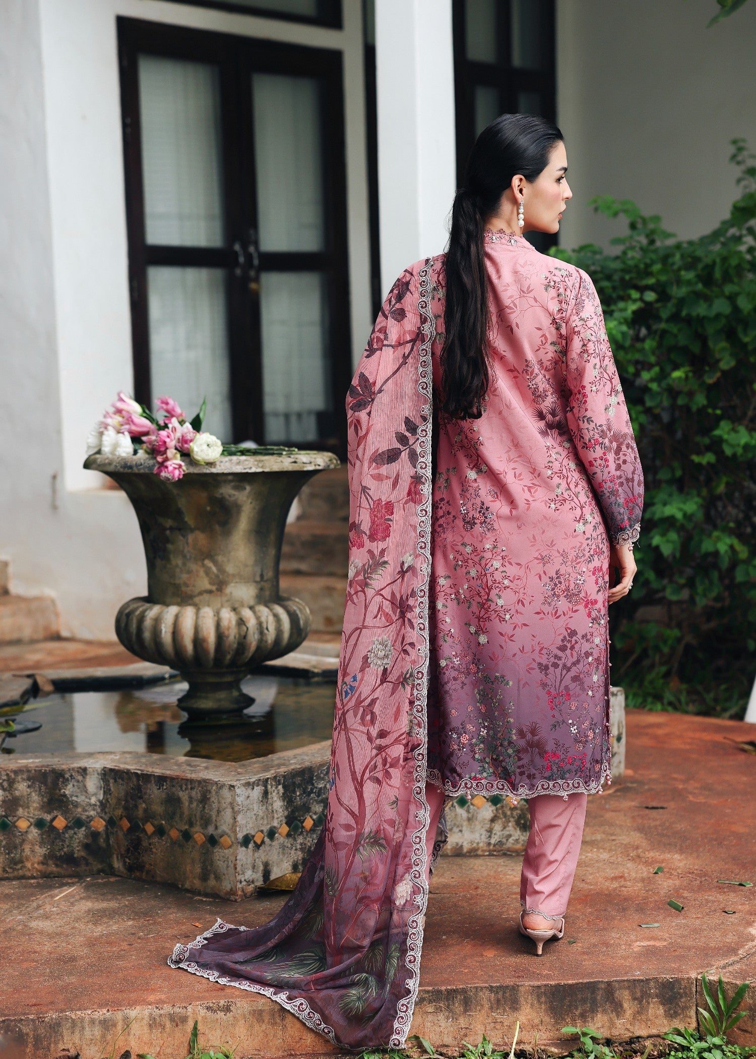 crepe silk Kurta Set in Pink